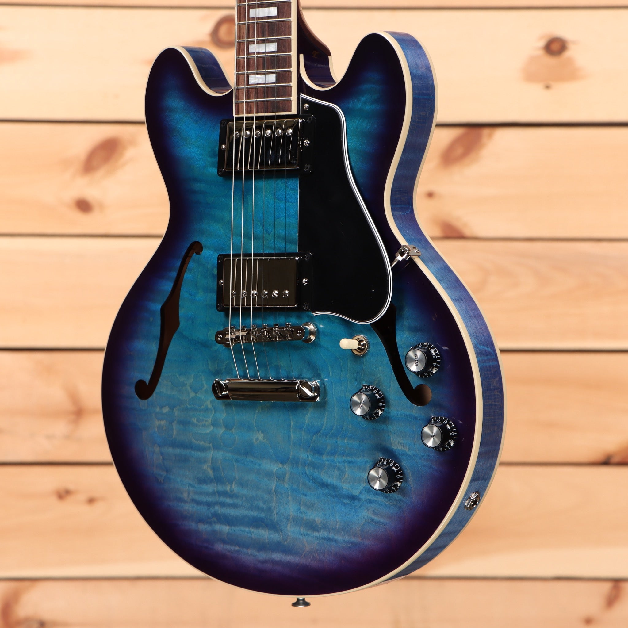 Gibson ES-339 semi-hollow electric guitar Blueberry Burst with dual humbuckers and f-holes