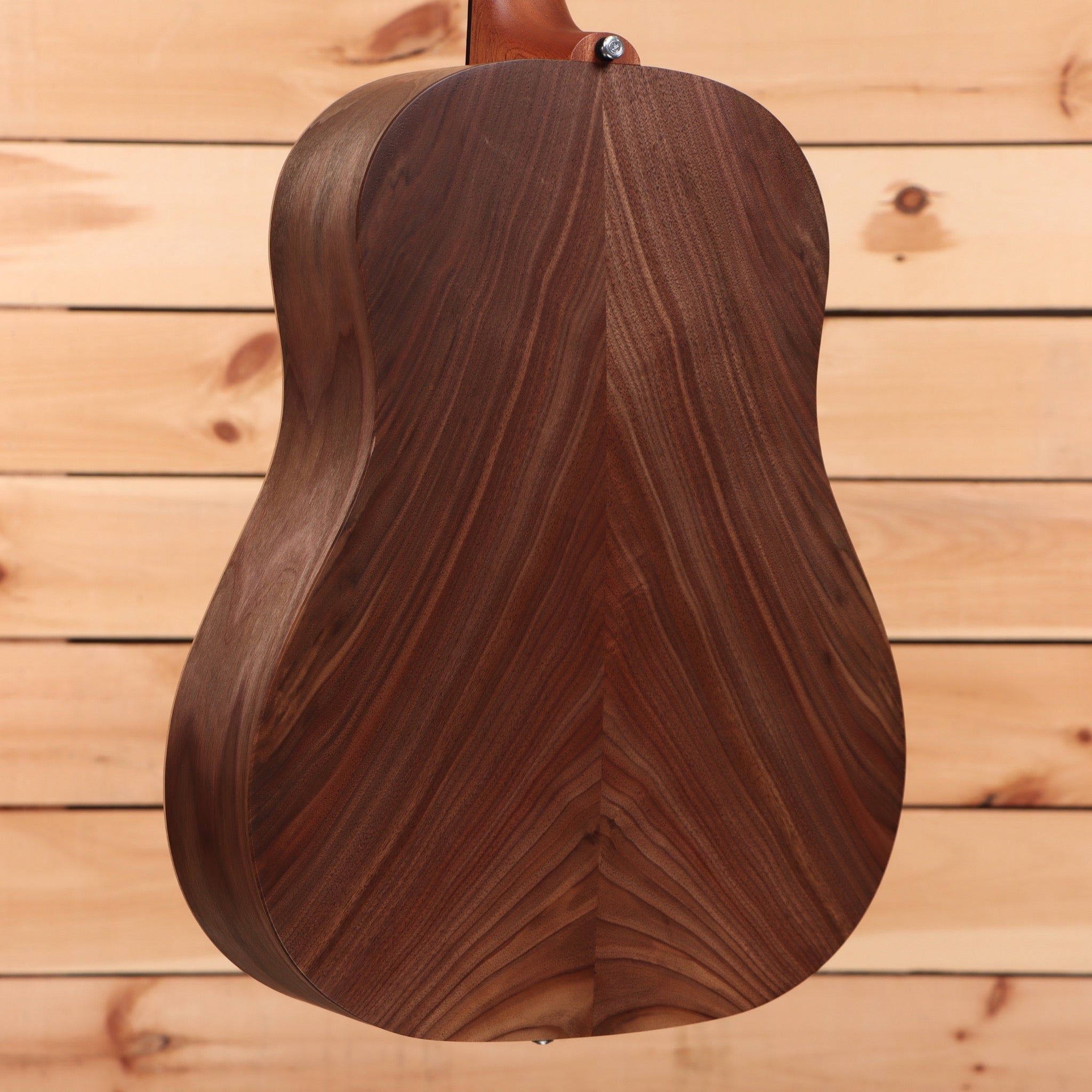 Gibson G-45 dreadnought acoustic guitar natural finish with solid wood construction and wood grain detail