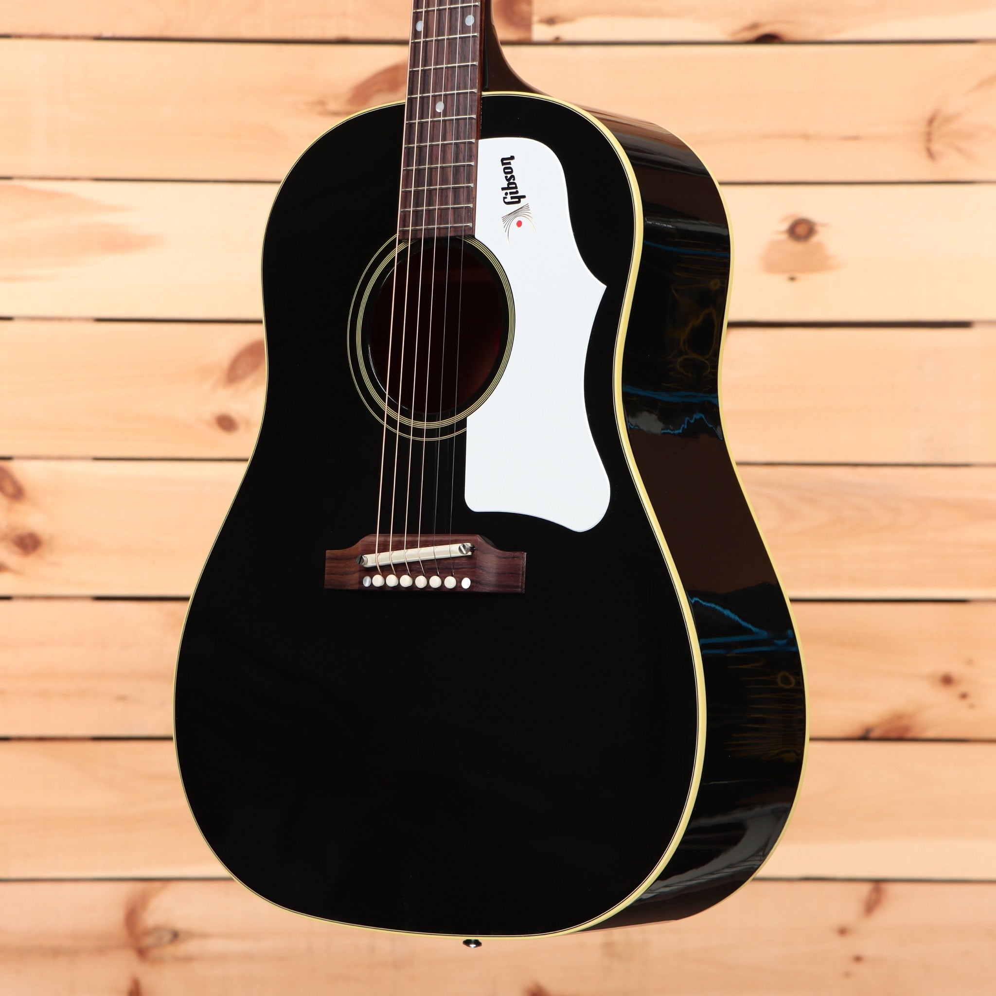 Gibson J-45 Original acoustic dreadnought guitar Ebony finish with white pickguard