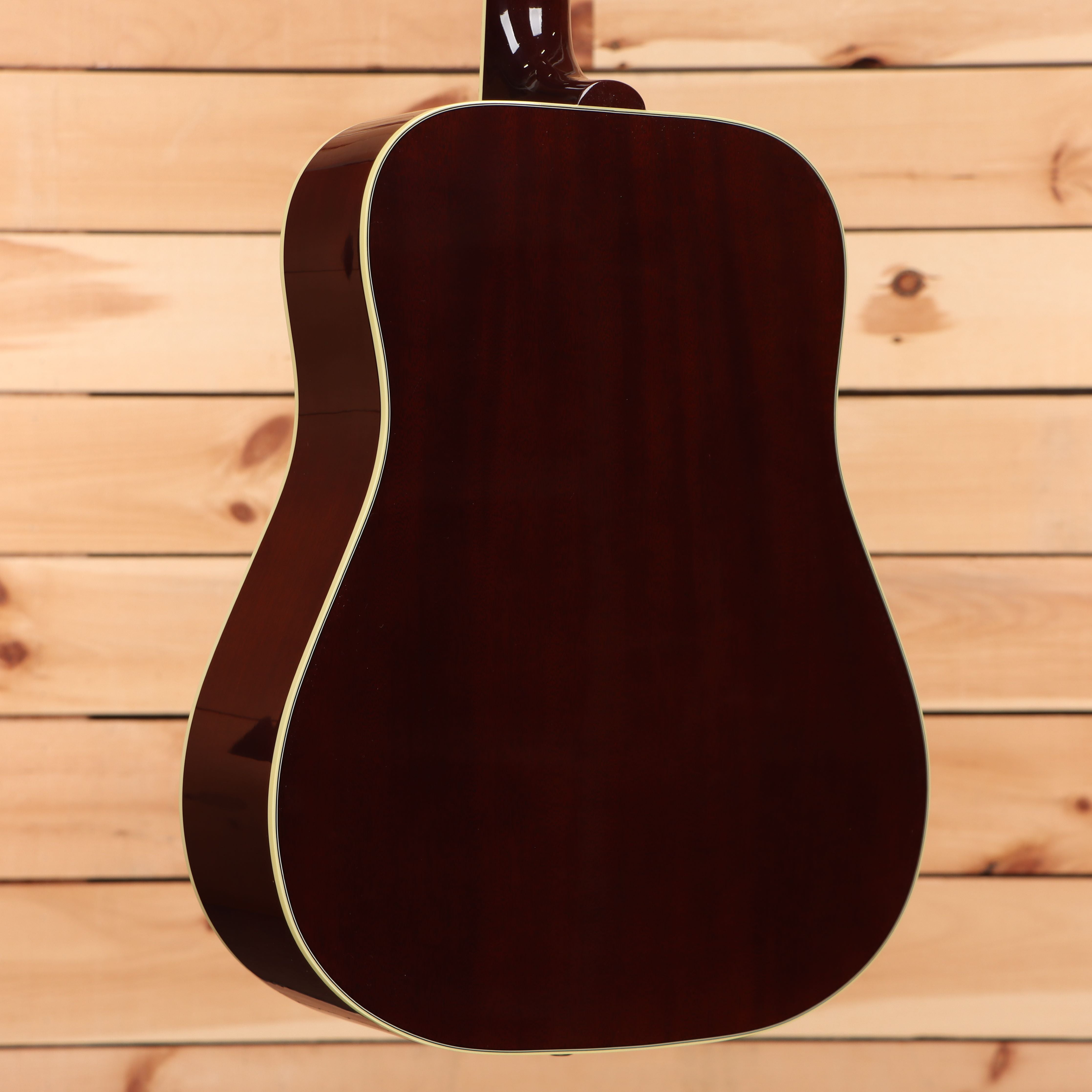 Gibson Hummingbird Original dreadnought acoustic guitar Antique Natural with white binding