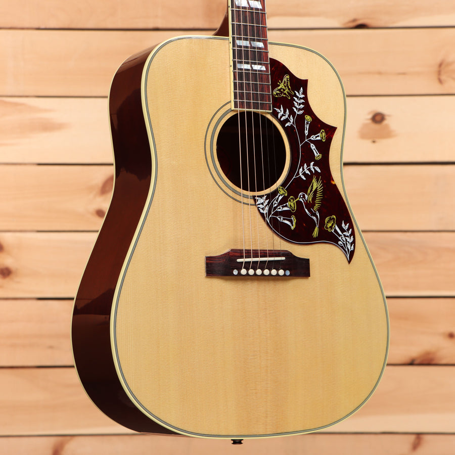 Gibson Hummingbird Original dreadnought acoustic guitar Antique Natural with floral pickguard inlay