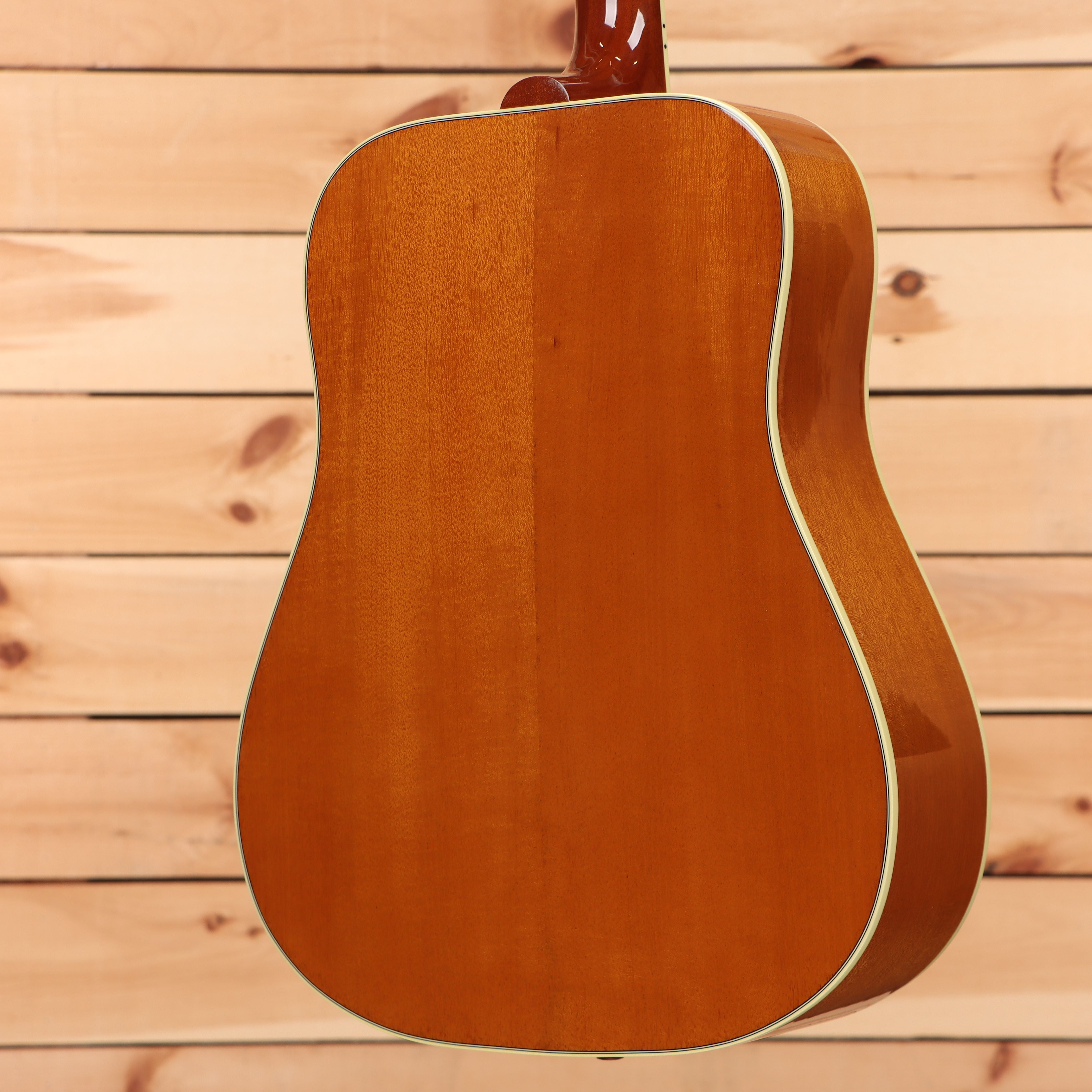 Gibson Hummingbird Original dreadnought acoustic guitar Heritage Cherry Sunburst with white binding