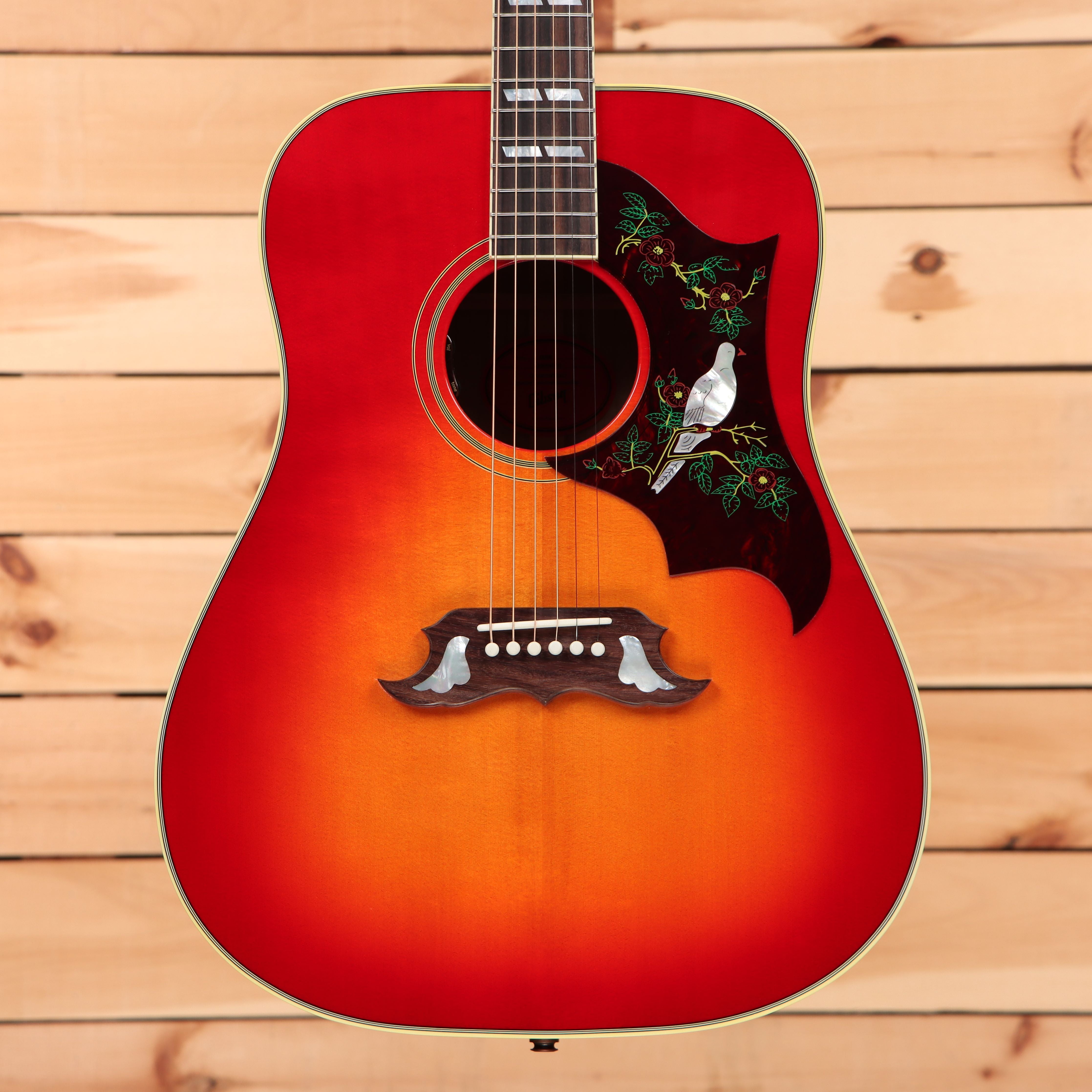 Gibson Dove Original acoustic guitar Vintage Cherry Sunburst with hummingbird pickguard inlay