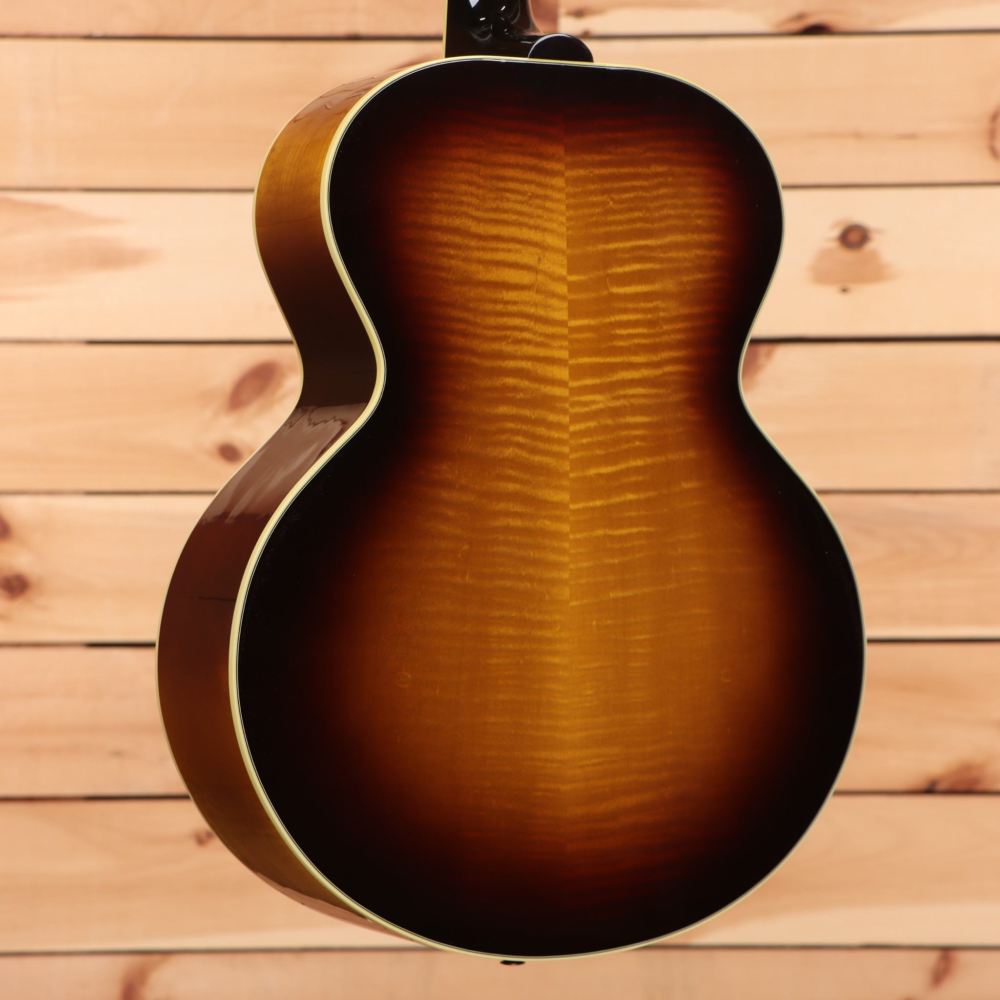 Gibson J185 Original acoustic guitar Vintage Sunburst with flamed maple top and cream binding
