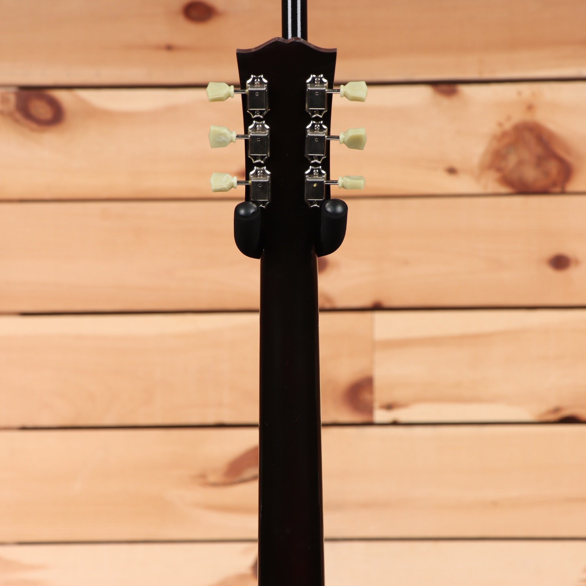Gibson J185 Original acoustic guitar vintage sunburst with cream tuning pegs