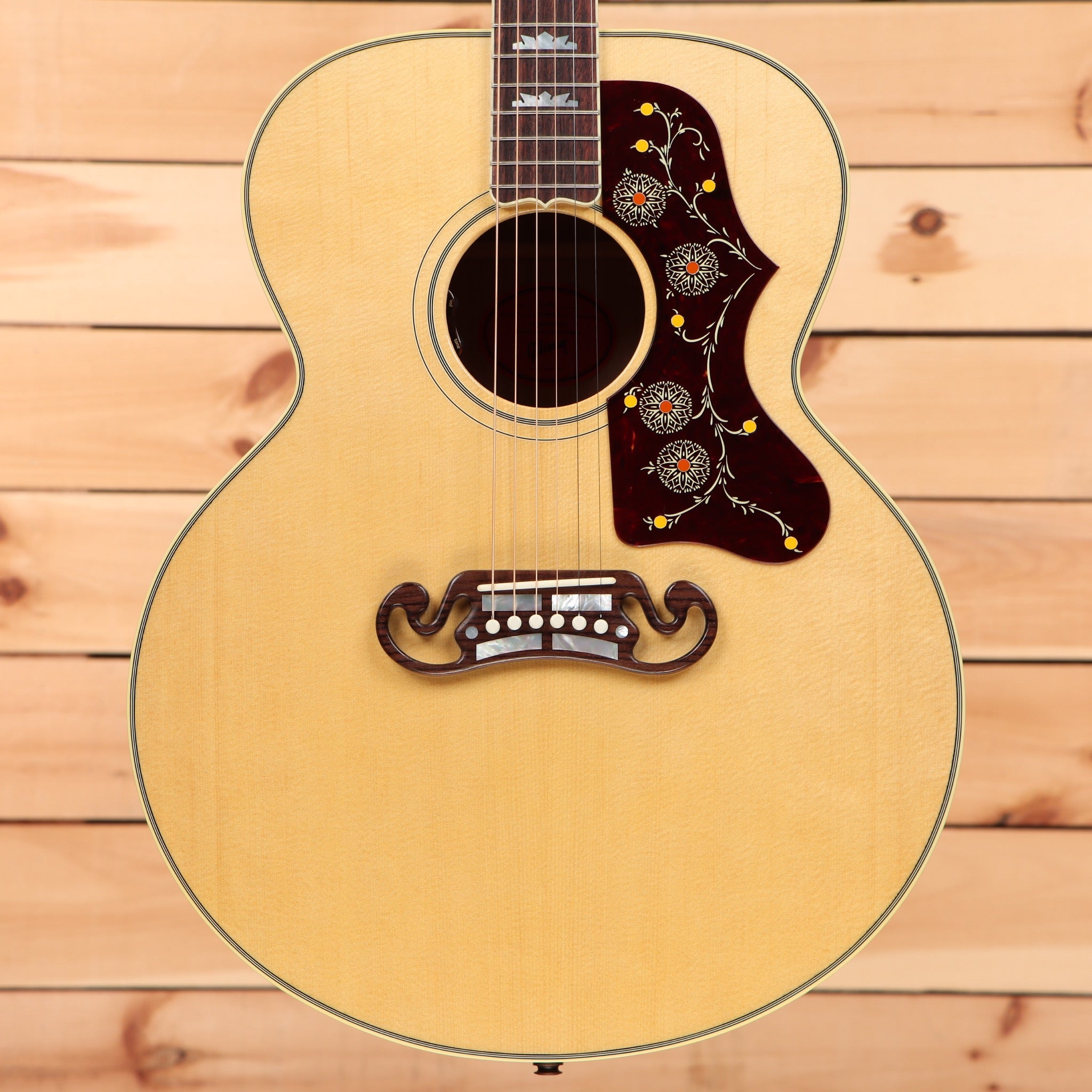 Gibson SJ200 Original jumbo acoustic guitar Antique Natural with floral pickguard inlay