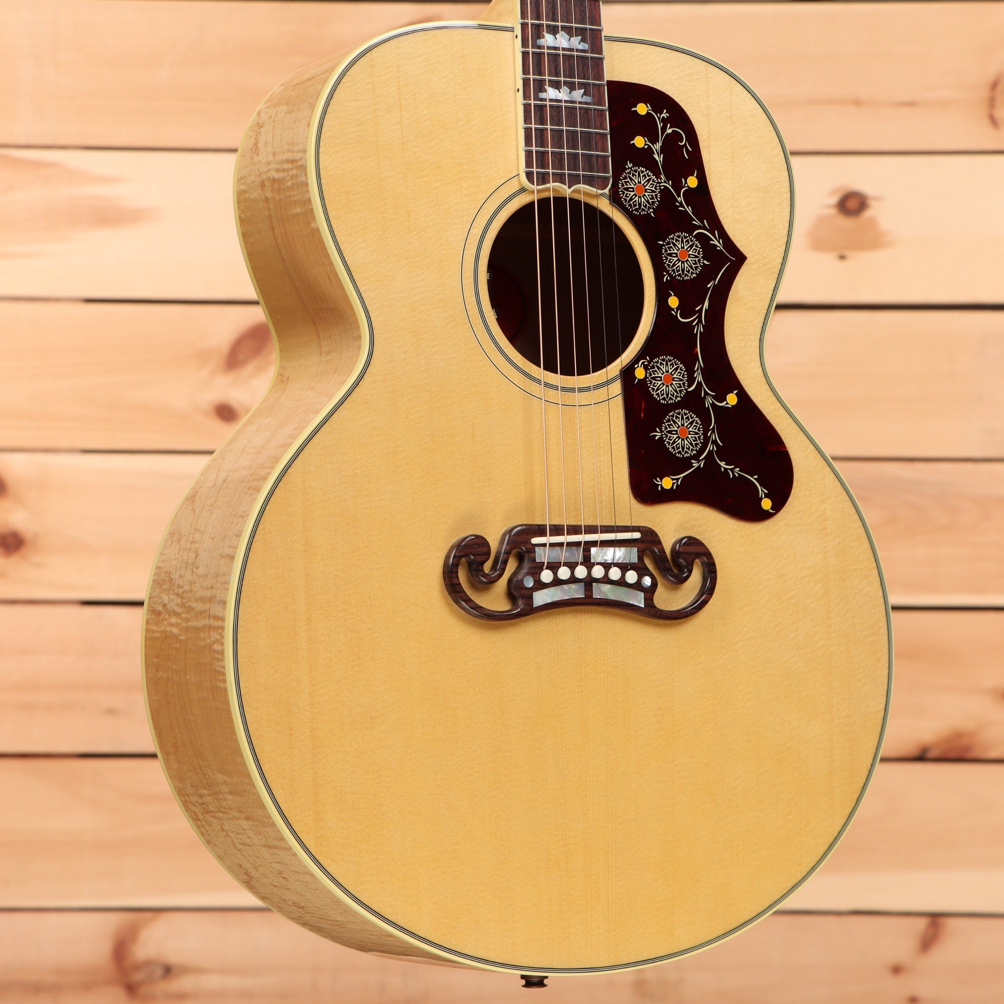 Gibson SJ200 Original jumbo acoustic guitar antique natural with floral pickguard inlay