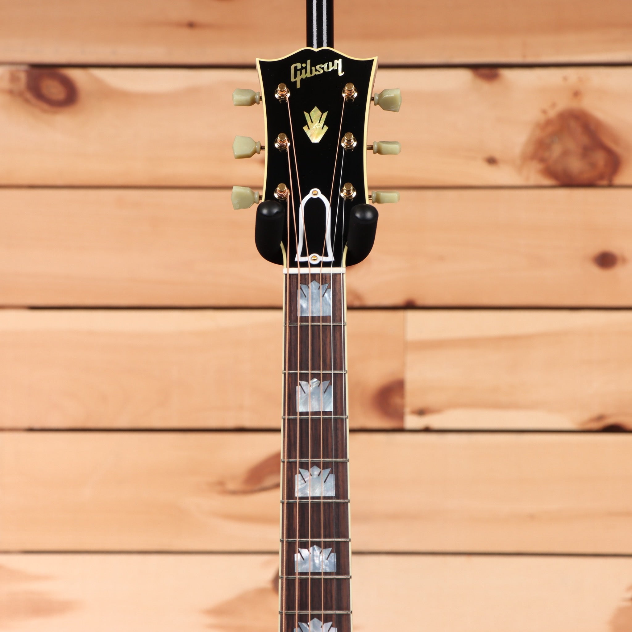 Gibson SJ200 Original acoustic guitar Vintage Sunburst with gold tuning machines