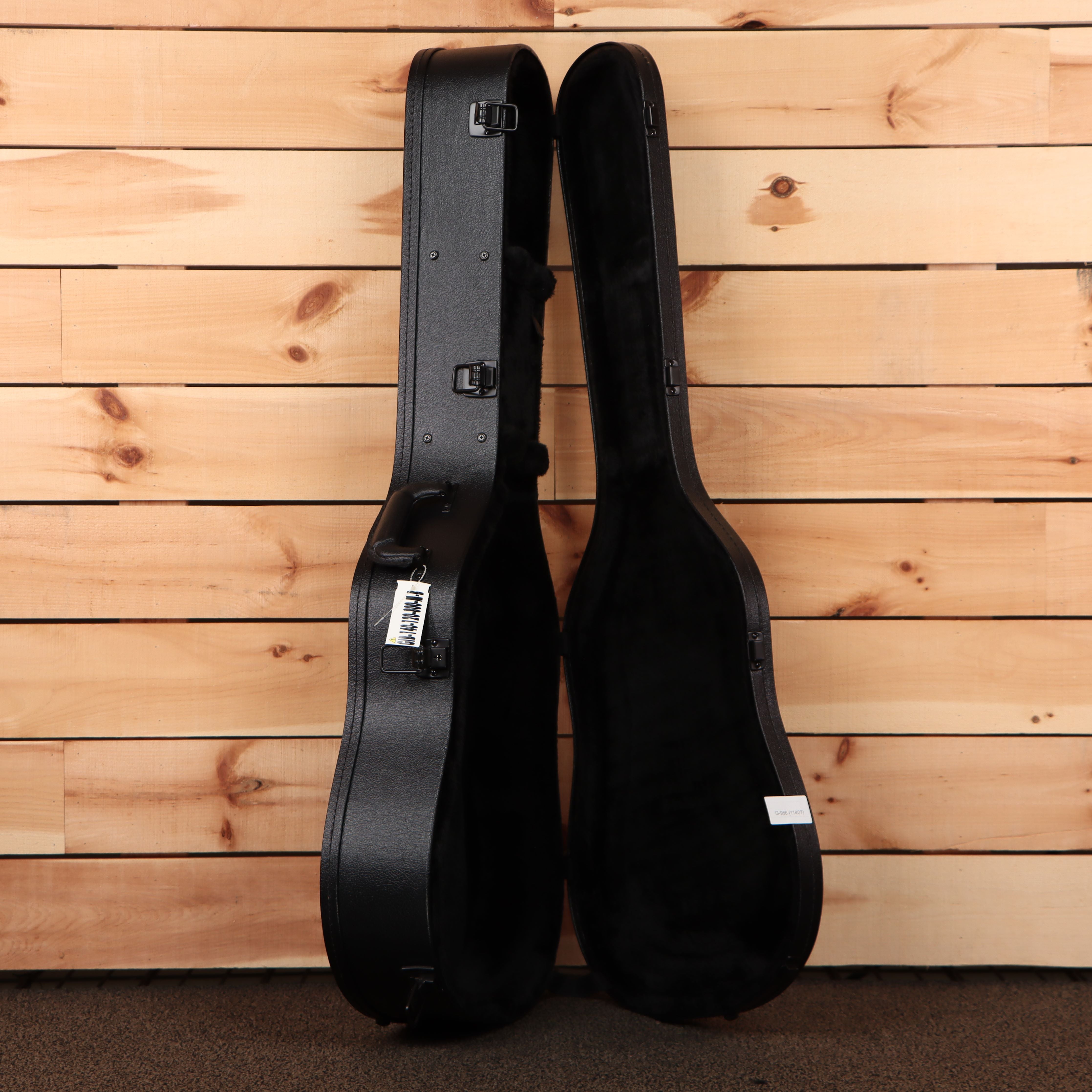 Gibson J45 Standard dreadnought acoustic guitar cherry finish with black hard case