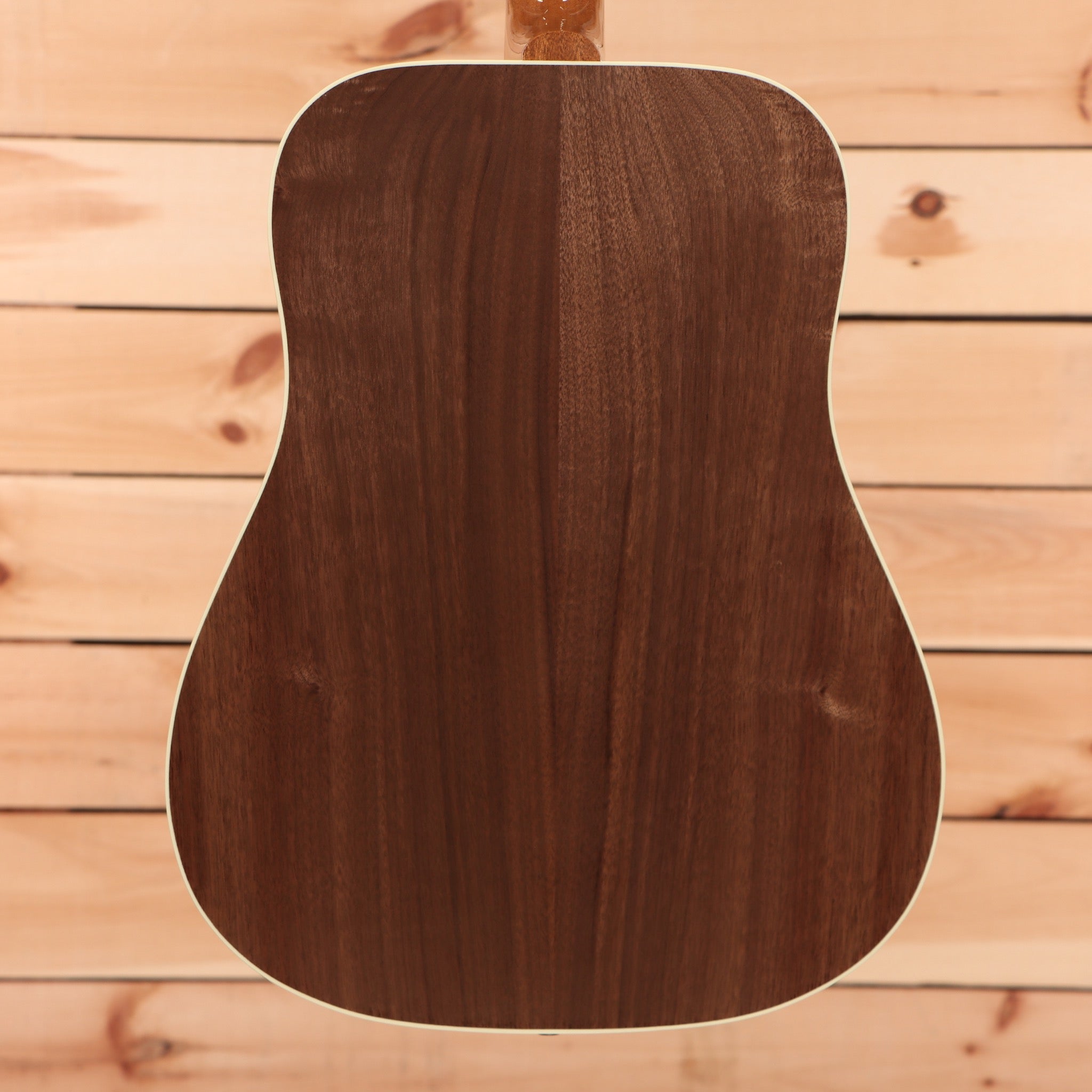 Gibson Hummingbird Studio acoustic guitar Walnut Natural with dreadnought body shape