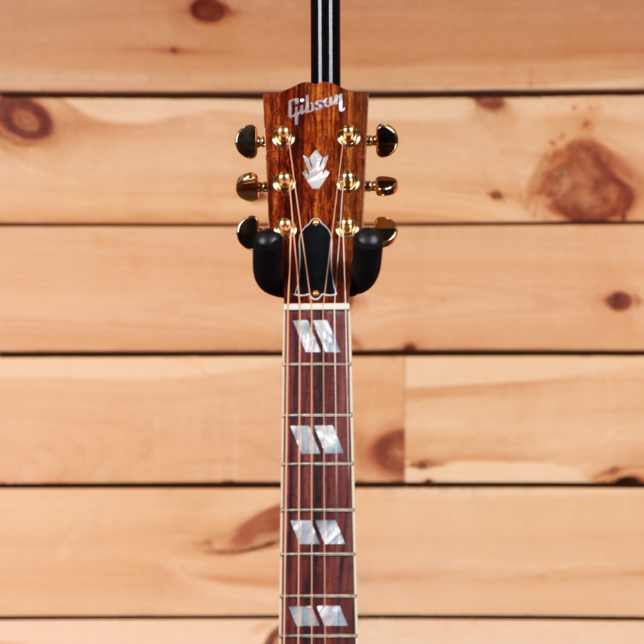 Gibson Songwriter Standard acoustic guitar Antique Natural rosewood fretboard with gold hardware