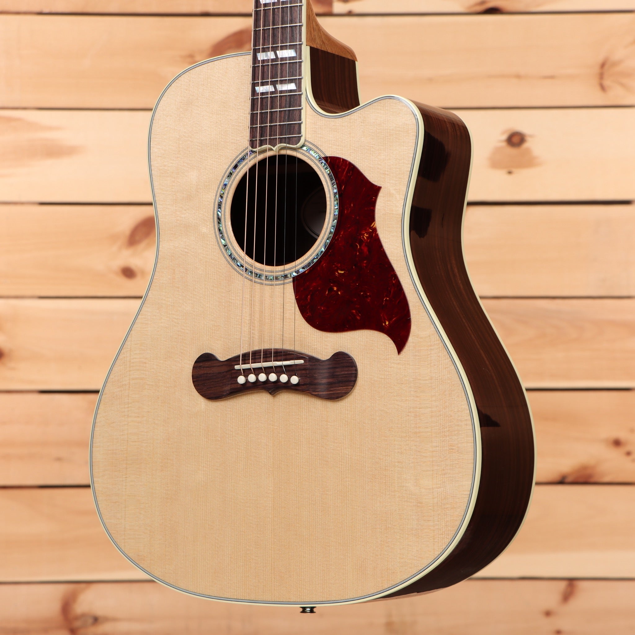 Gibson Songwriter Standard EC acoustic guitar antique natural with rosewood pickguard and cutaway