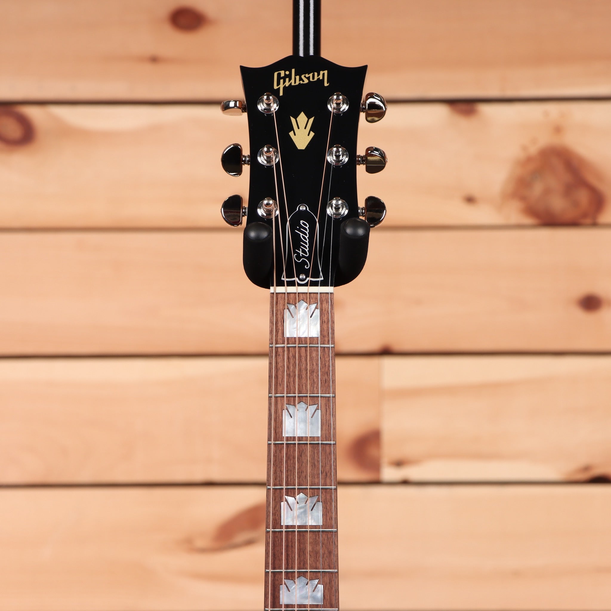 Gibson SJ200 Studio acoustic guitar walnut natural with crown inlays and rosewood fretboard
