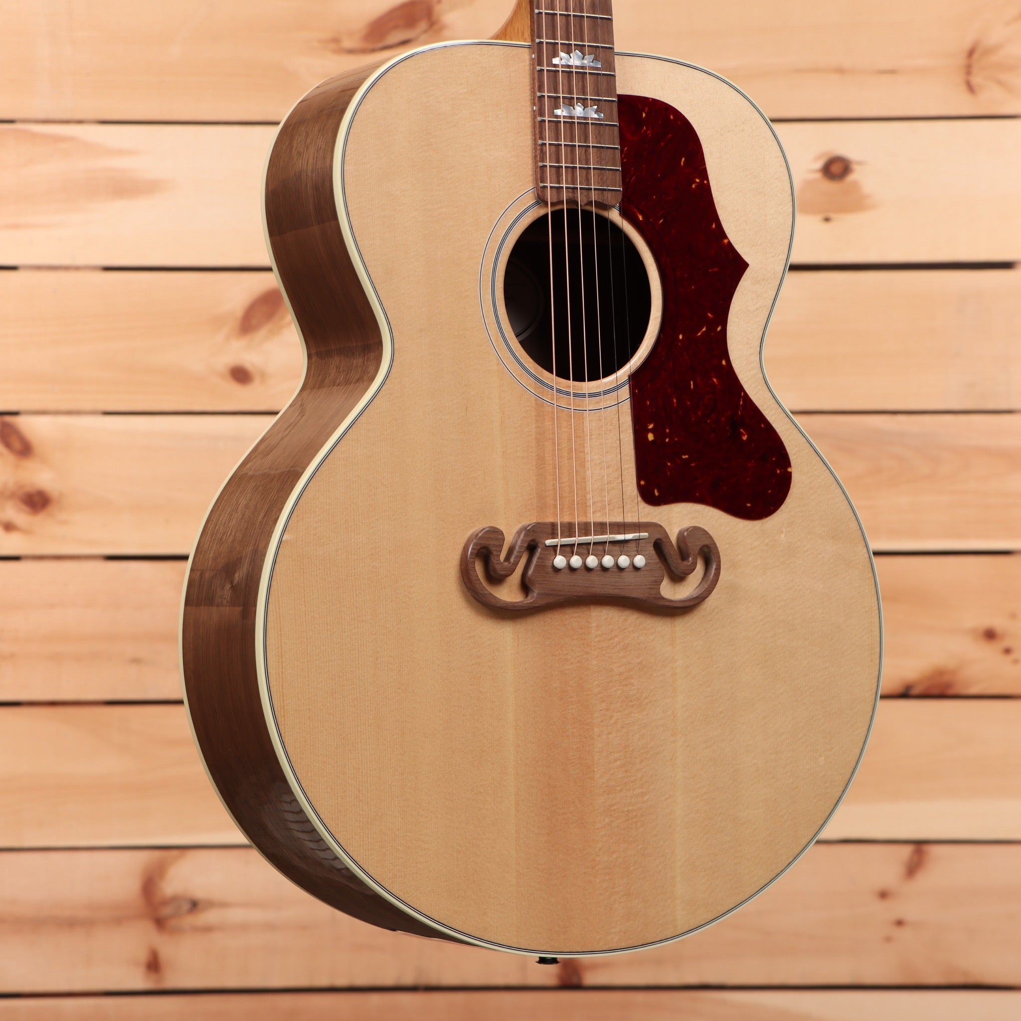 Gibson SJ200 Studio acoustic guitar Walnut Natural with dark pickguard and bound body