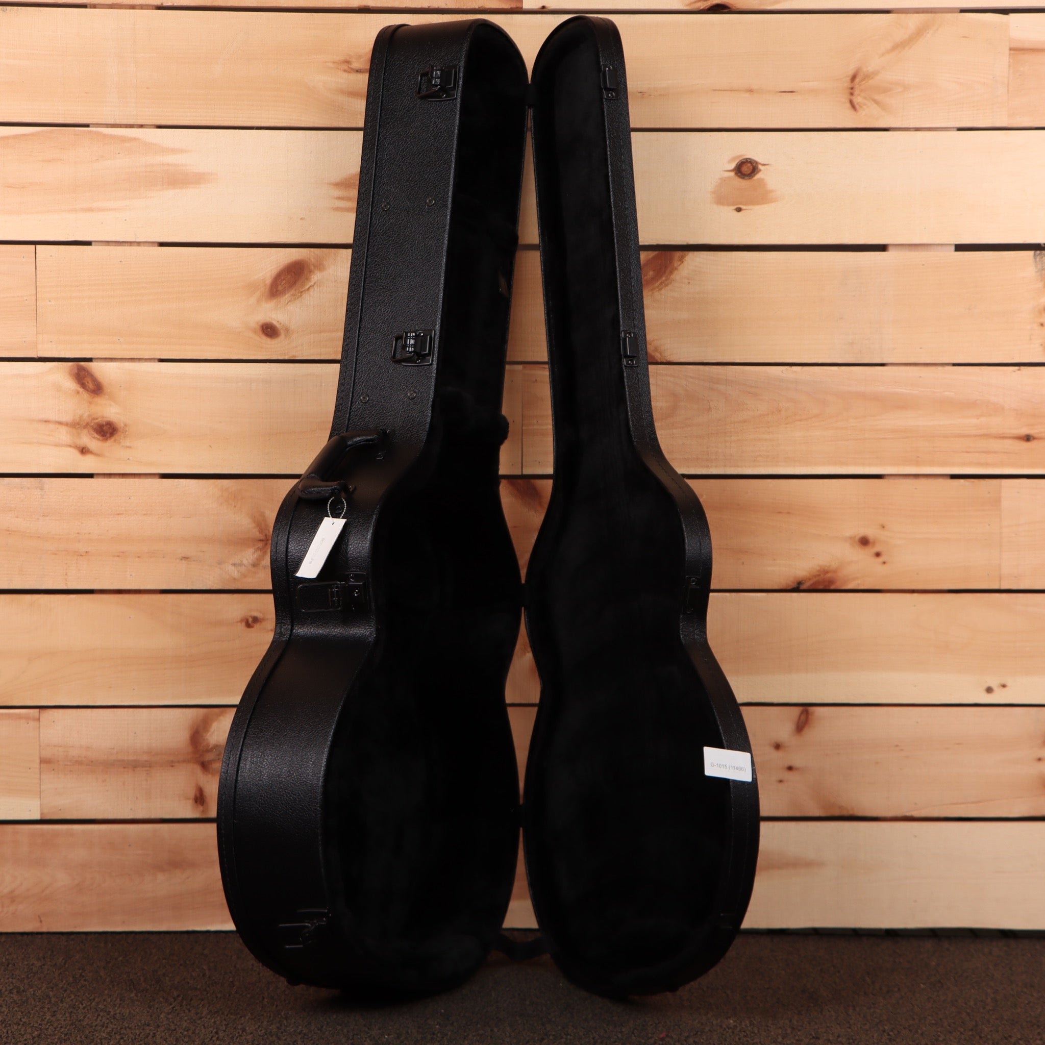 Gibson SJ200 Studio acoustic guitar Rosewood Burst with black case and latches