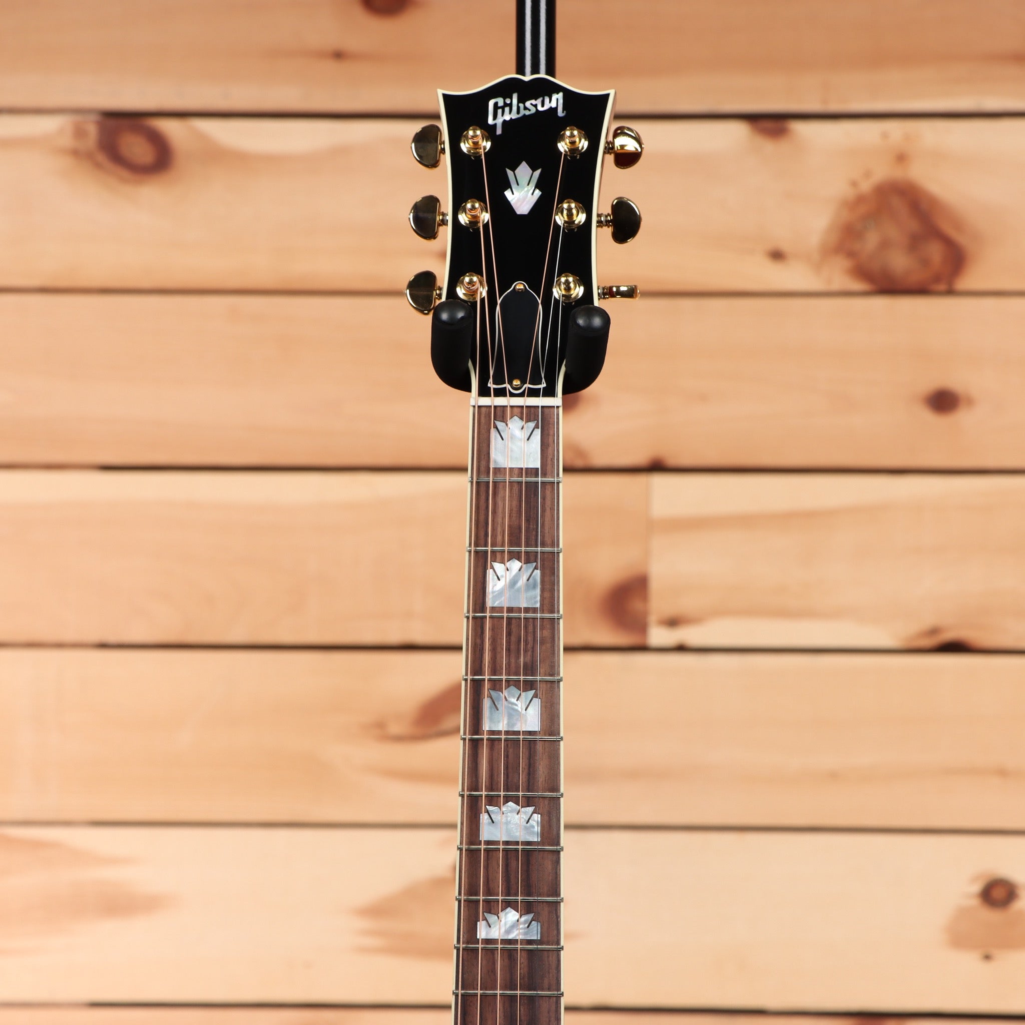 Gibson SJ200 Standard acoustic jumbo guitar Autumn Burst with maple neck and crown inlays