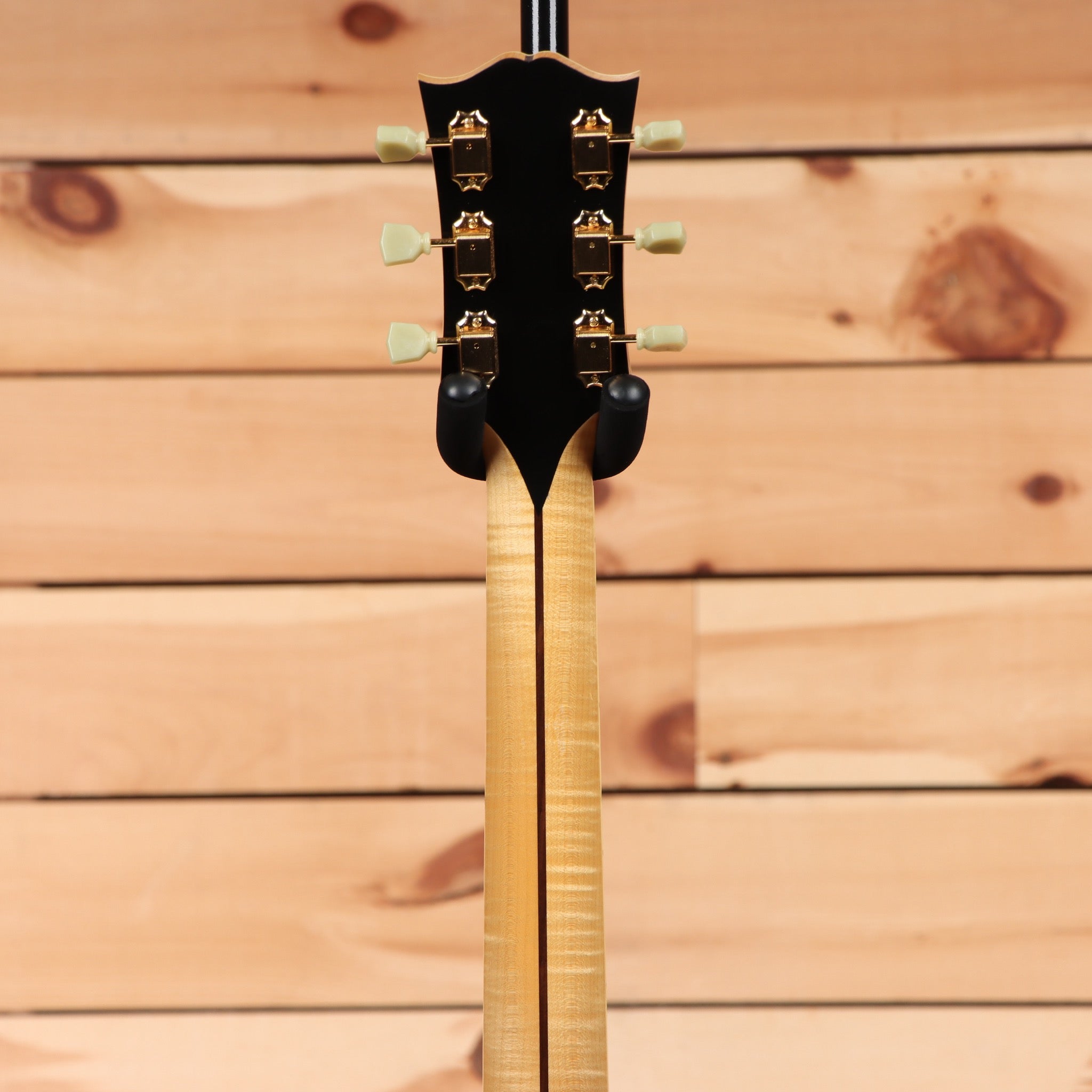 Gibson 1957 SJ200 Jumbo acoustic guitar Antique Natural with gold tuning machines