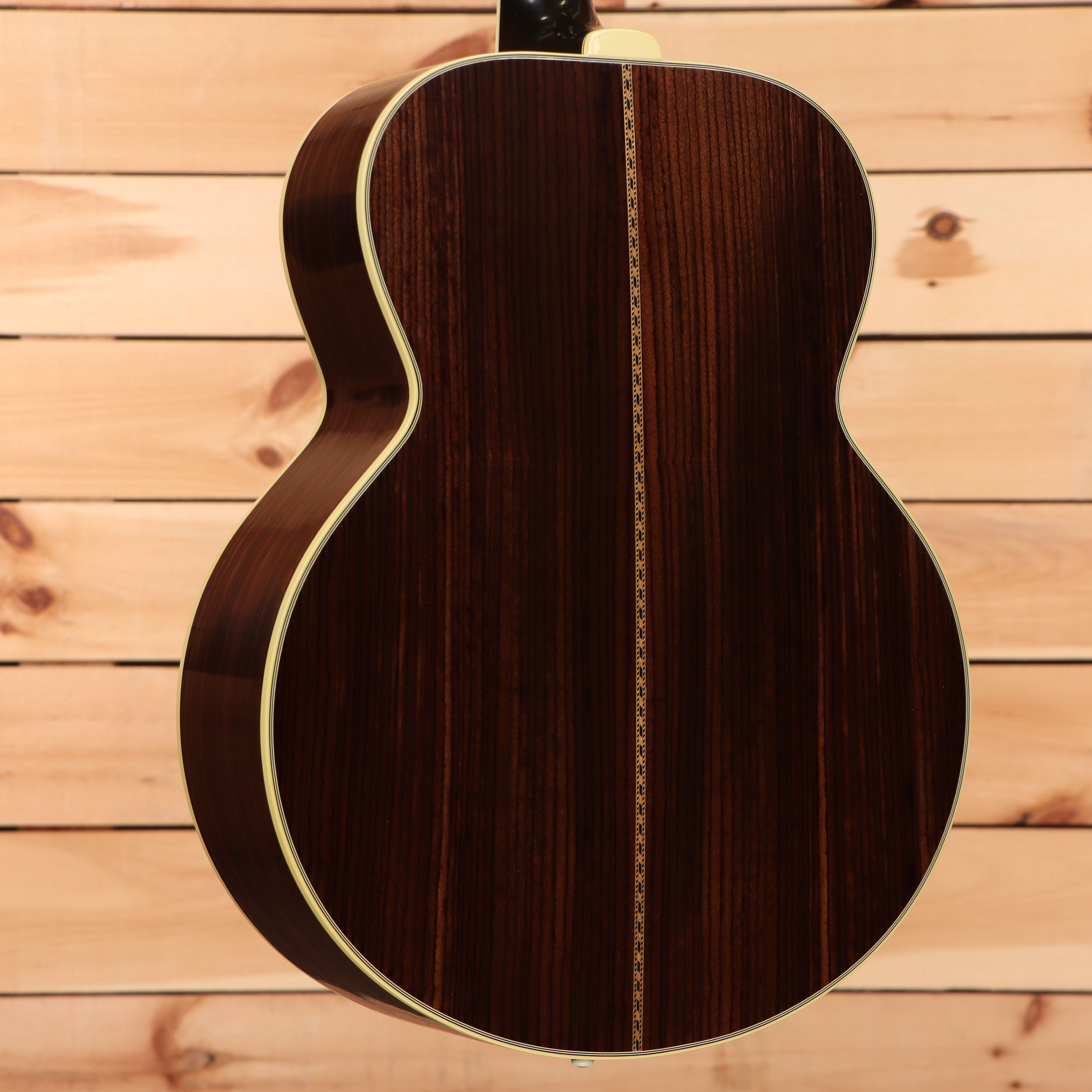 Gibson Prewar SJ200 Jumbo acoustic guitar Vintage Sunburst rosewood back with cream binding