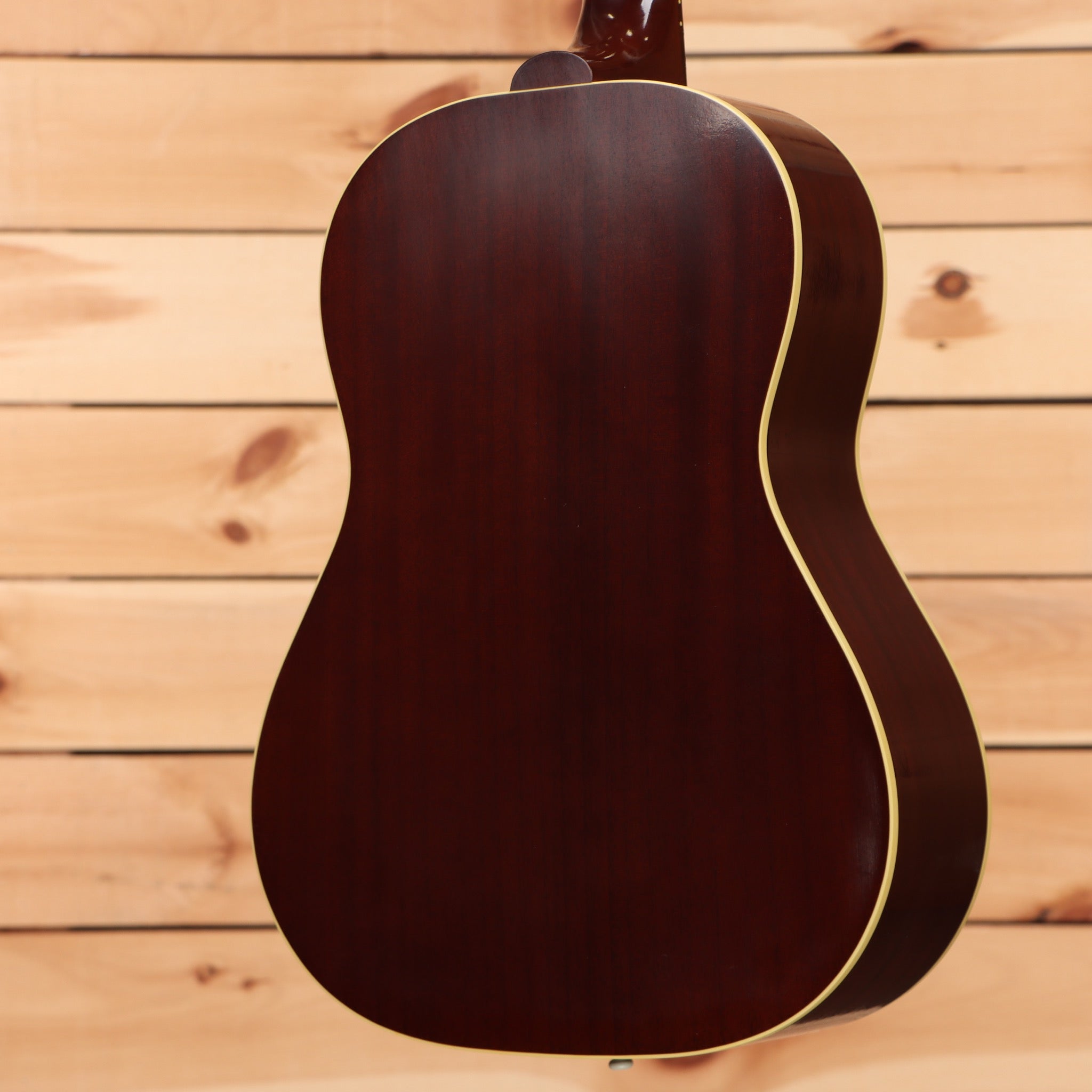 Gibson 1942 Banner LG2 vintage sunburst acoustic guitar with gold binding