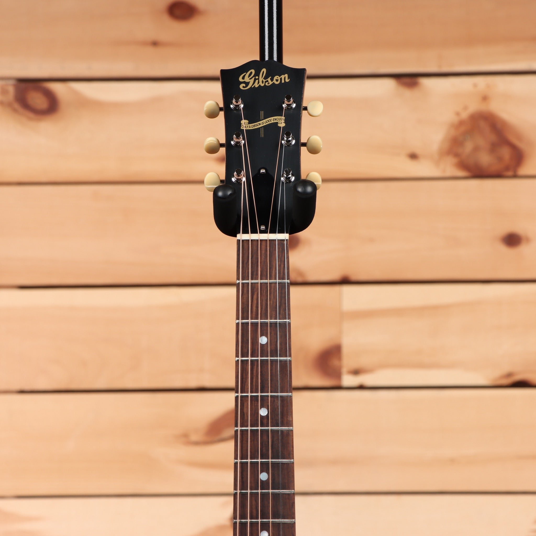 Gibson 1942 Banner LG2 vintage sunburst acoustic guitar with rosewood fretboard