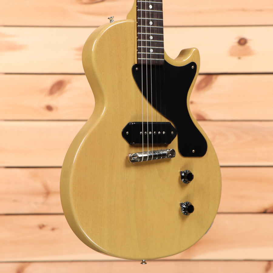 Gibson 1957 Les Paul Junior Reissue TV Yellow electric guitar with P90 pickup and single-cutaway body