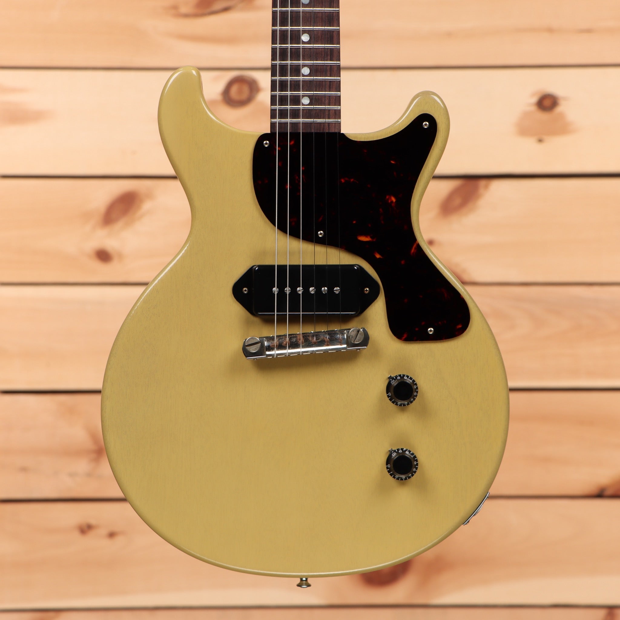 Gibson 1958 Les Paul Junior Double Cut Reissue VOS electric guitar TV Yellow with black pickguard and P90 pickup