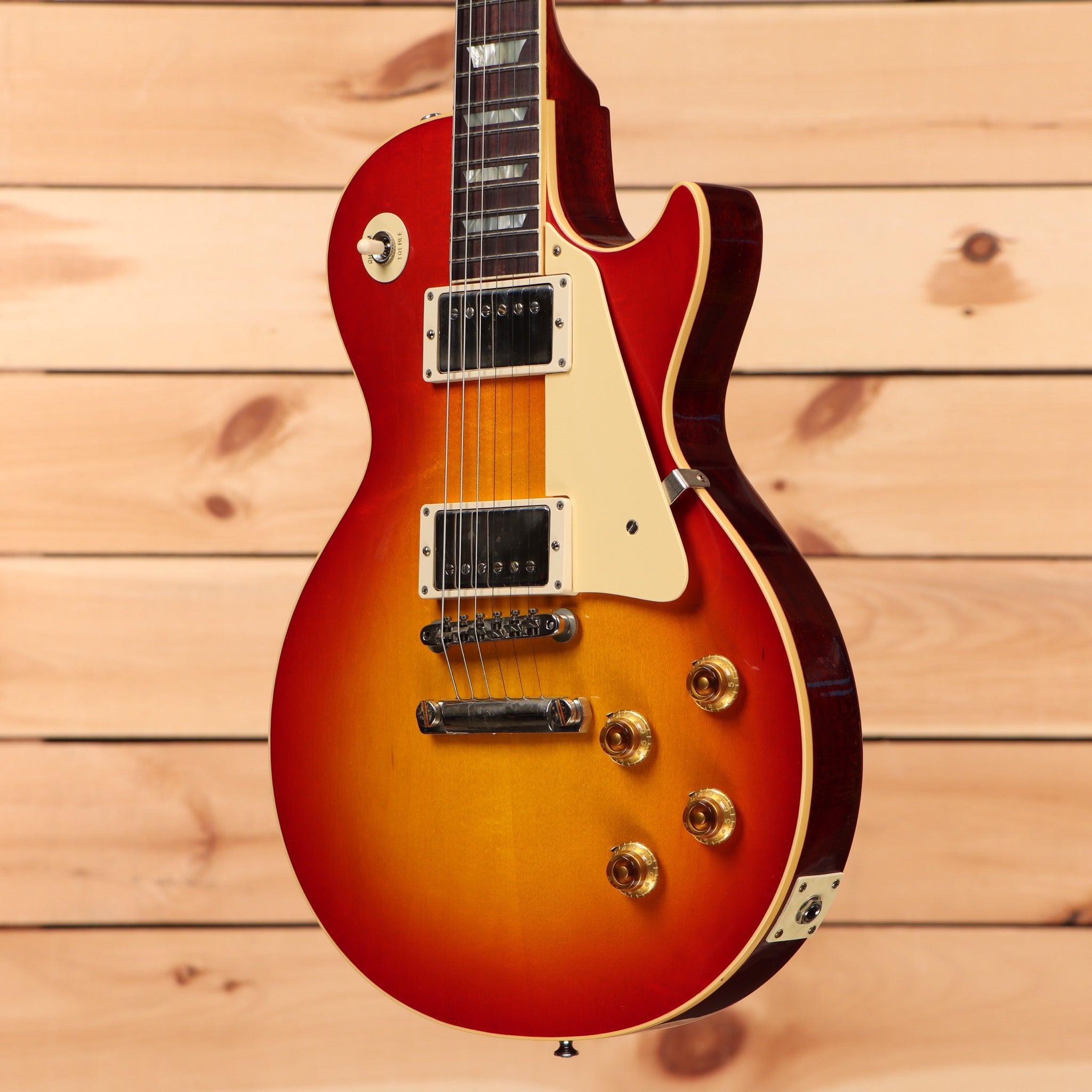 Gibson 1958 Les Paul Standard Reissue VOS electric guitar Washed Cherry Sunburst with dual humbuckers