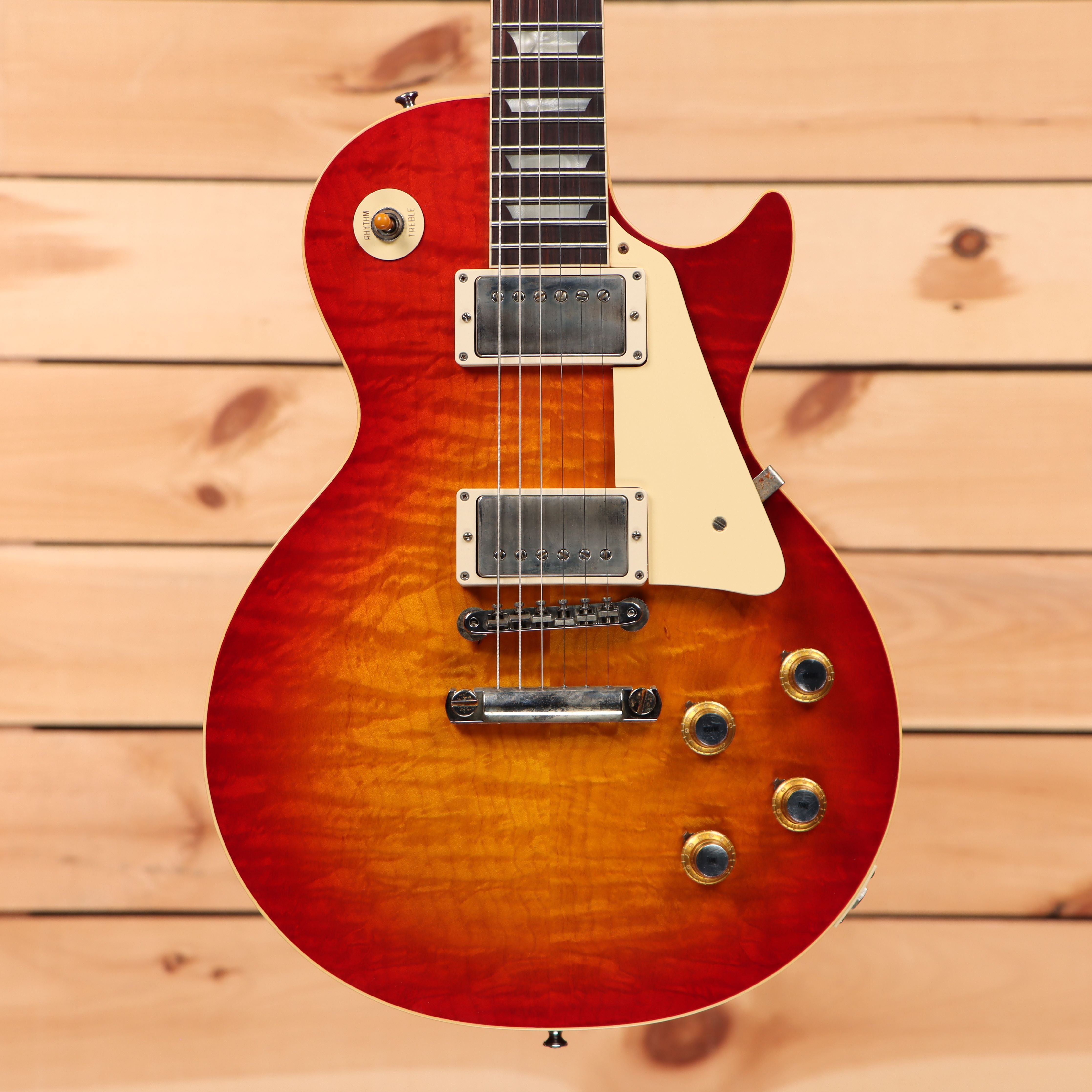 Gibson 1960 Les Paul Standard Reissue VOS electric guitar washed cherry sunburst with dual humbuckers