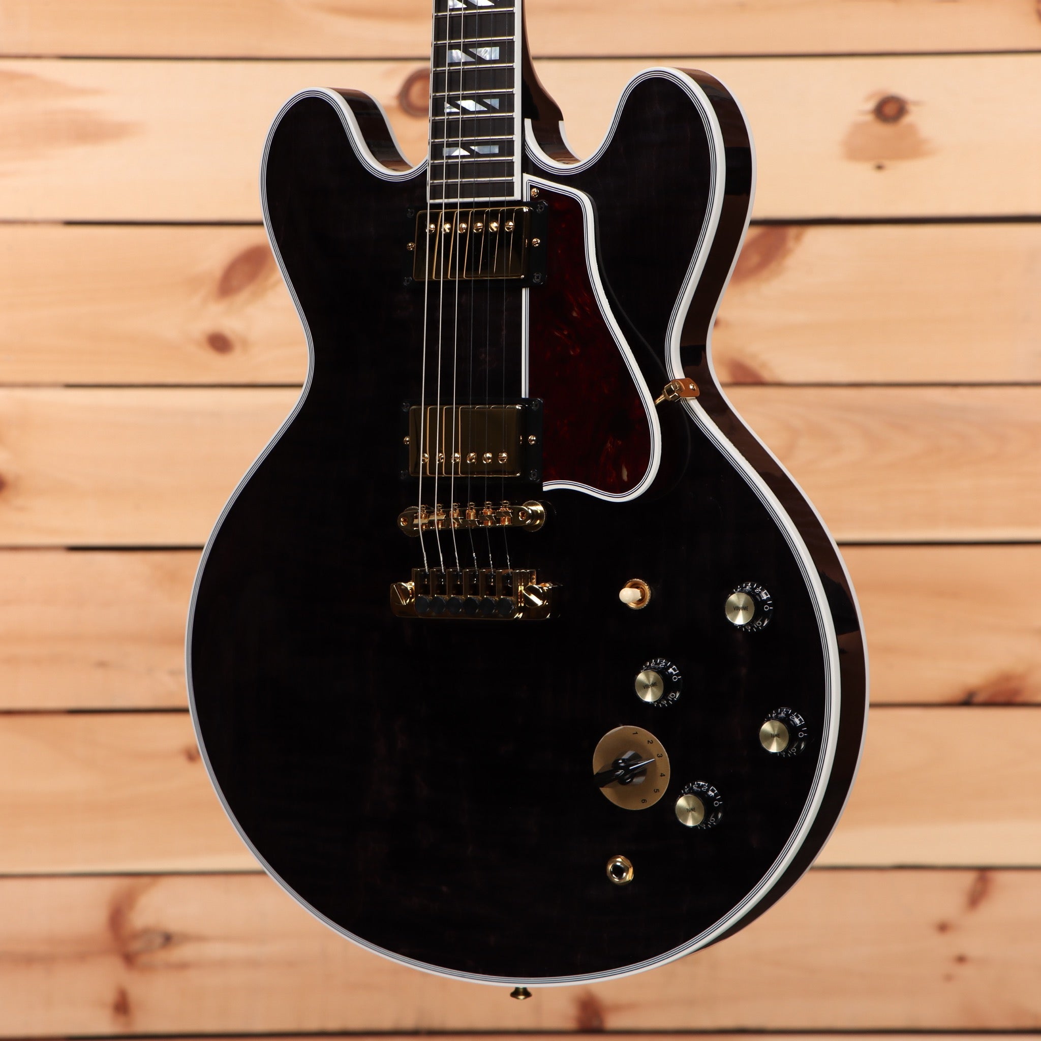 Gibson B.B. King Lucille Legacy semi-hollow electric guitar Transparent Ebony with gold hardware