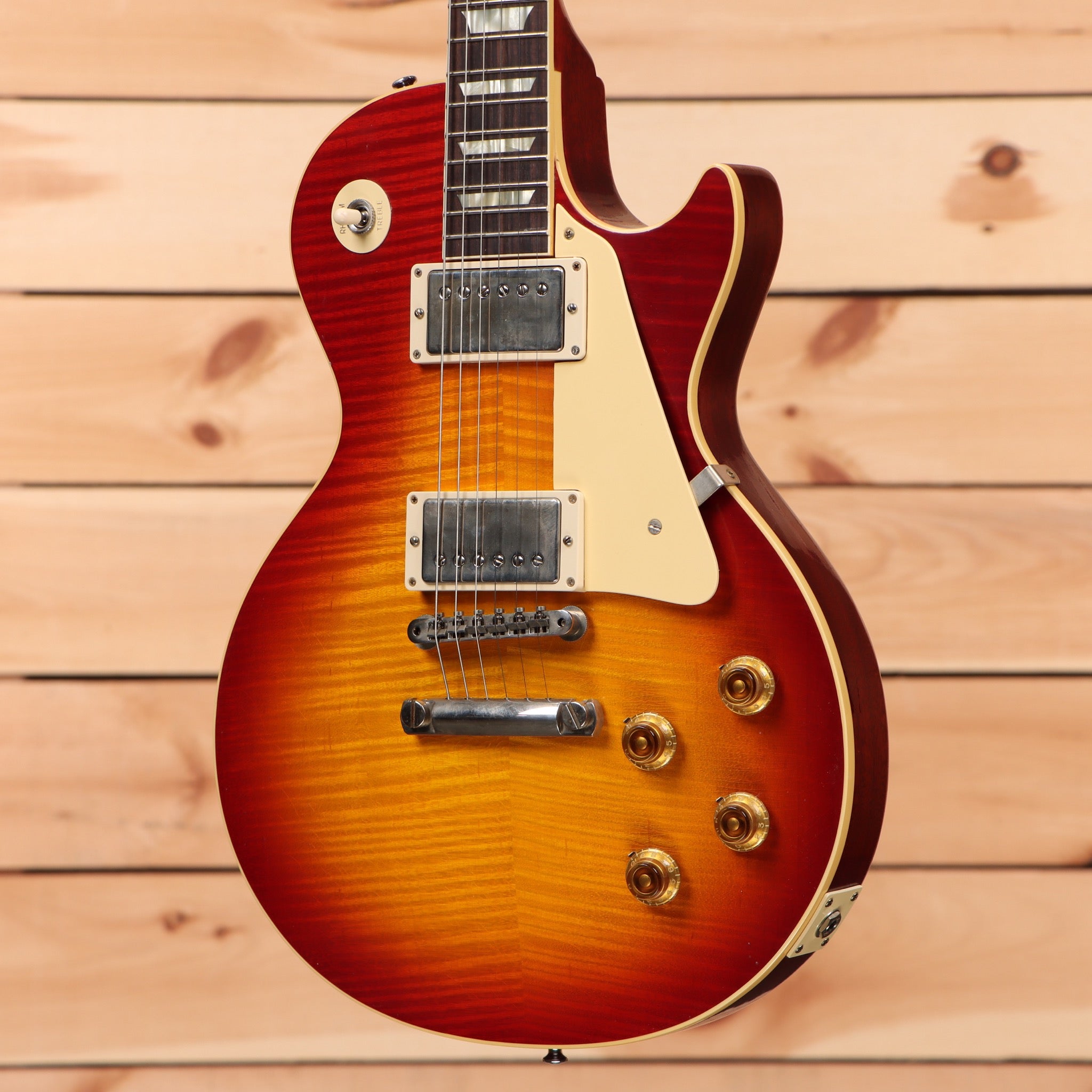 Gibson 1958 Les Paul Standard Reissue Ultra-Light electric guitar Aged Washed Cherry Sunburst with dual humbuckers
