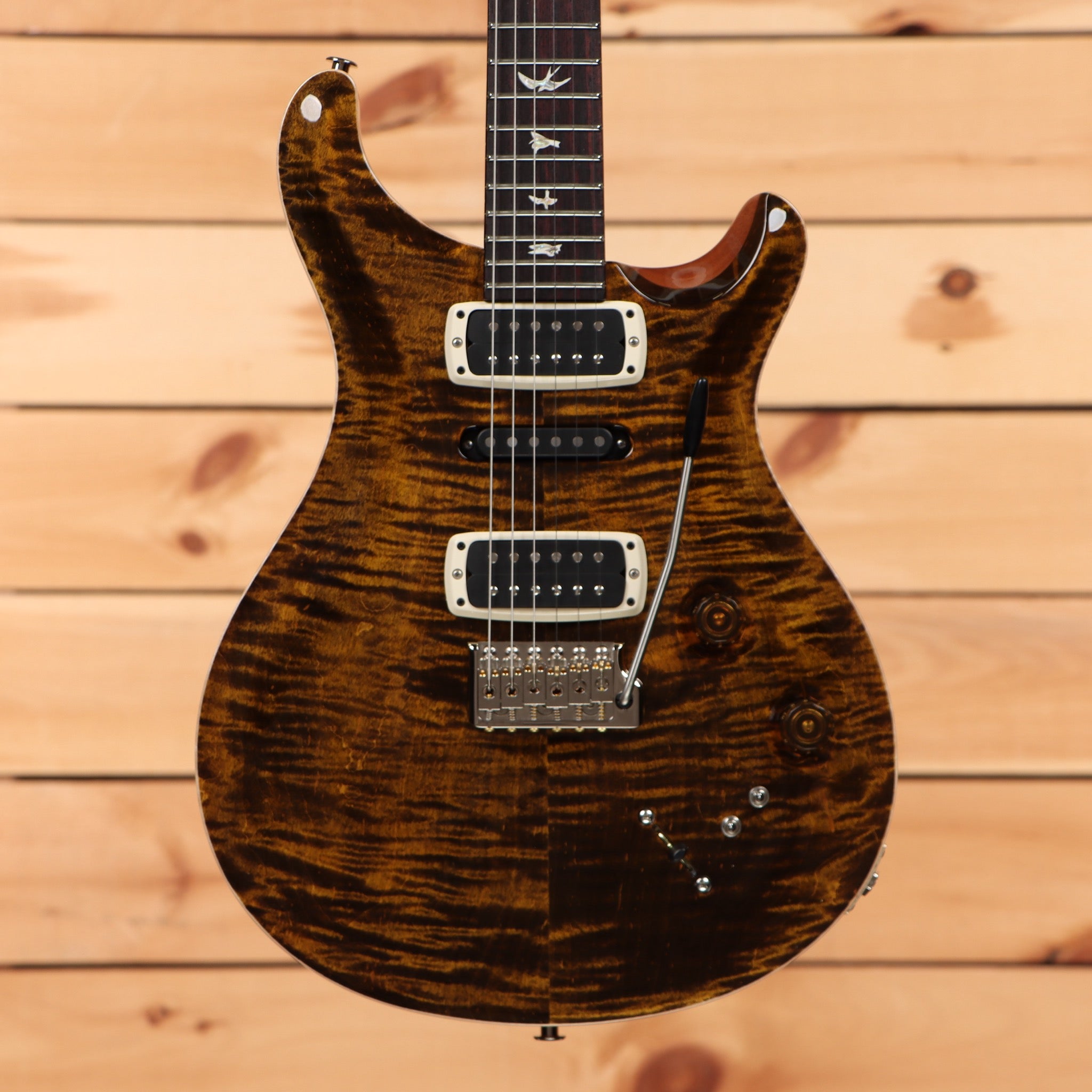 Paul Reed Smith Modern Eagle V Yellow Tiger electric guitar with flamed maple top and dual humbucker pickups