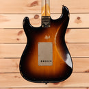 Fender Custom Shop Limited 1955 Stratocaster Relic electric guitar 2-Color Sunburst with single-coil pickups