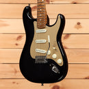 Fender Custom Shop American Custom Stratocaster electric guitar Ebony with cream pickguard and single-coil pickups
