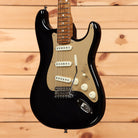 Fender Custom Shop American Custom Stratocaster electric guitar Ebony with cream pickguard and single-coil pickups