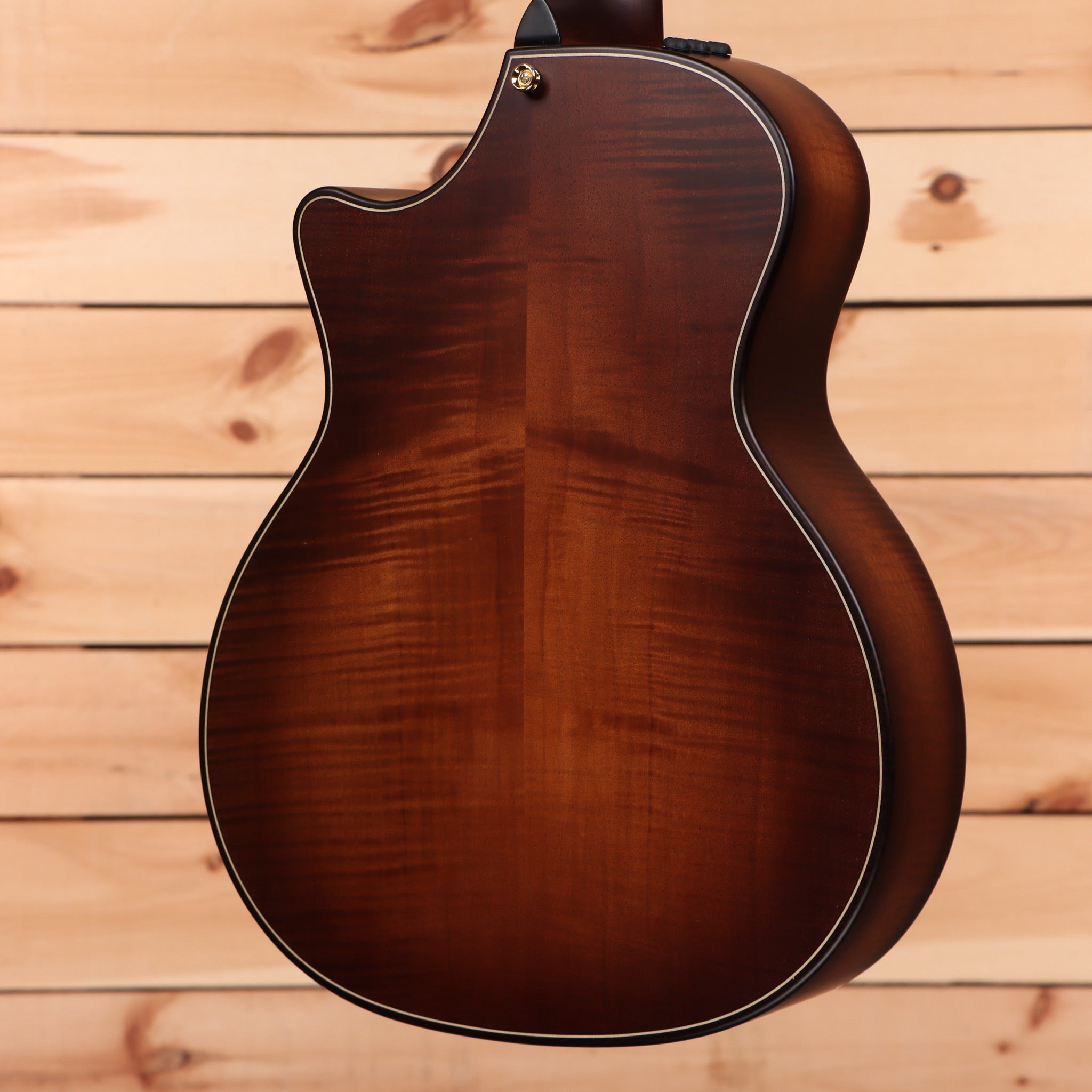 Taylor 614ce Builders Edition acoustic-electric guitar Wild Honey Burst with venetian cutaway
