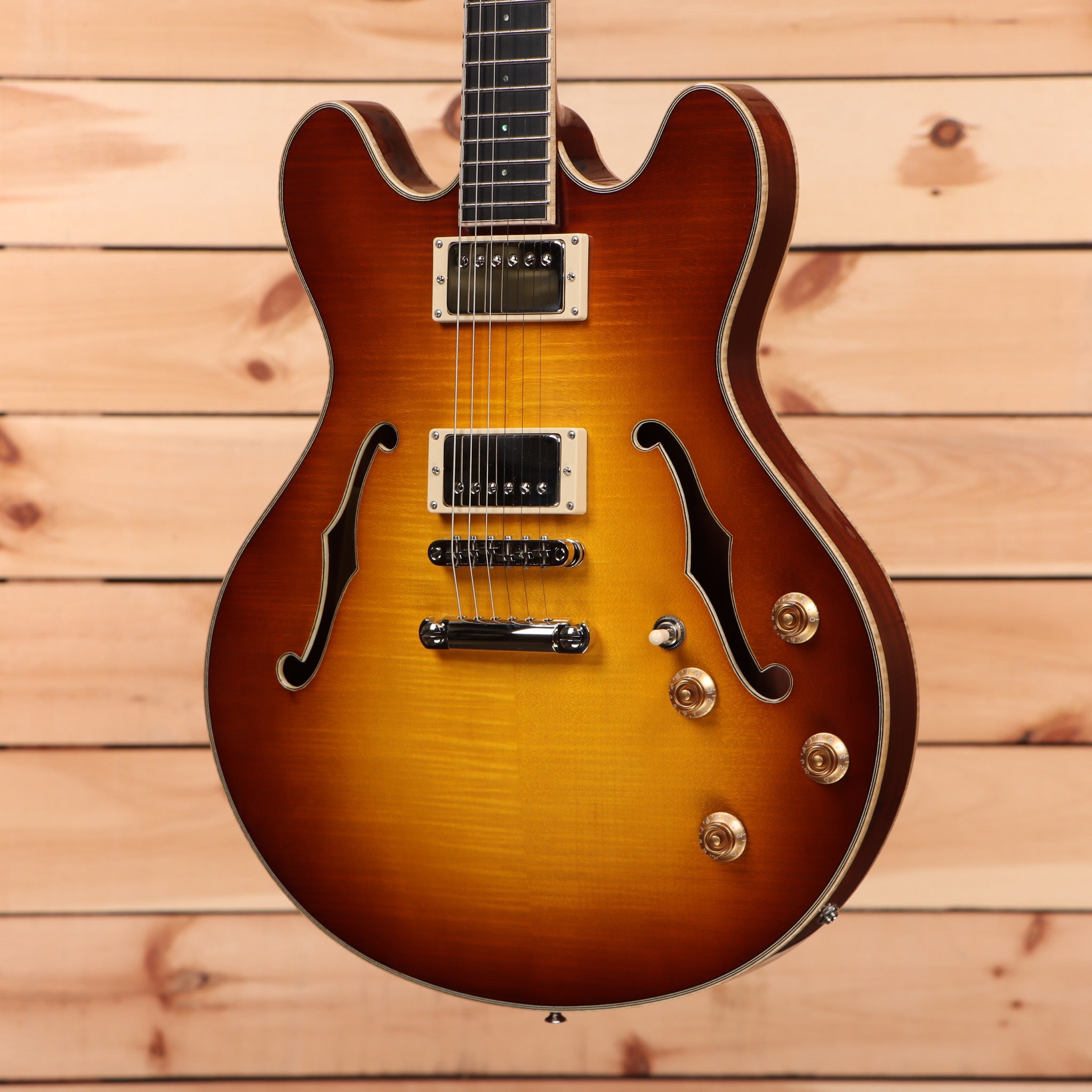 Eastman T186MX semi-hollow body electric guitar Goldburst with dual humbuckers and f-holes