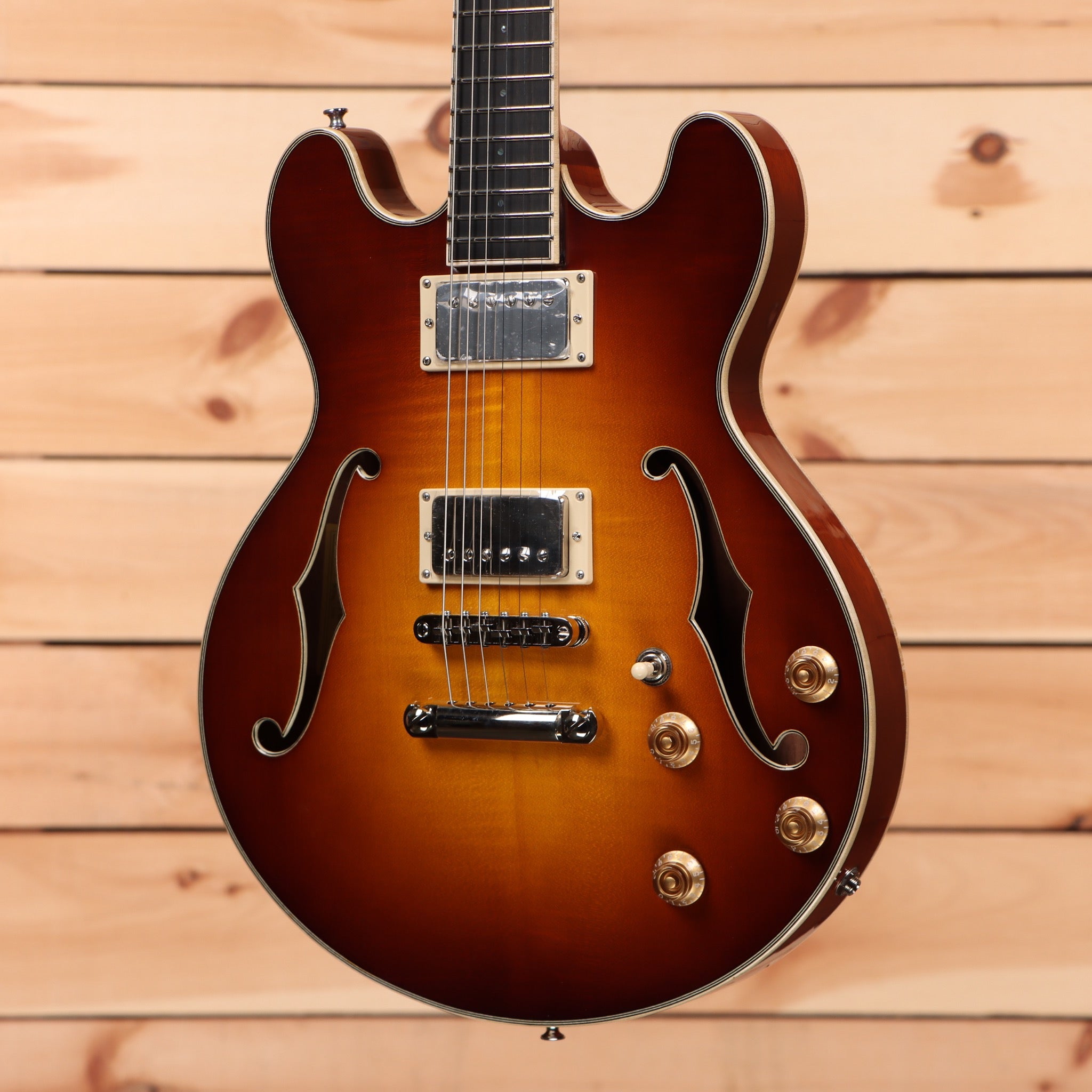 Eastman T184MX semi-hollow electric guitar Goldburst with dual humbuckers and f-holes