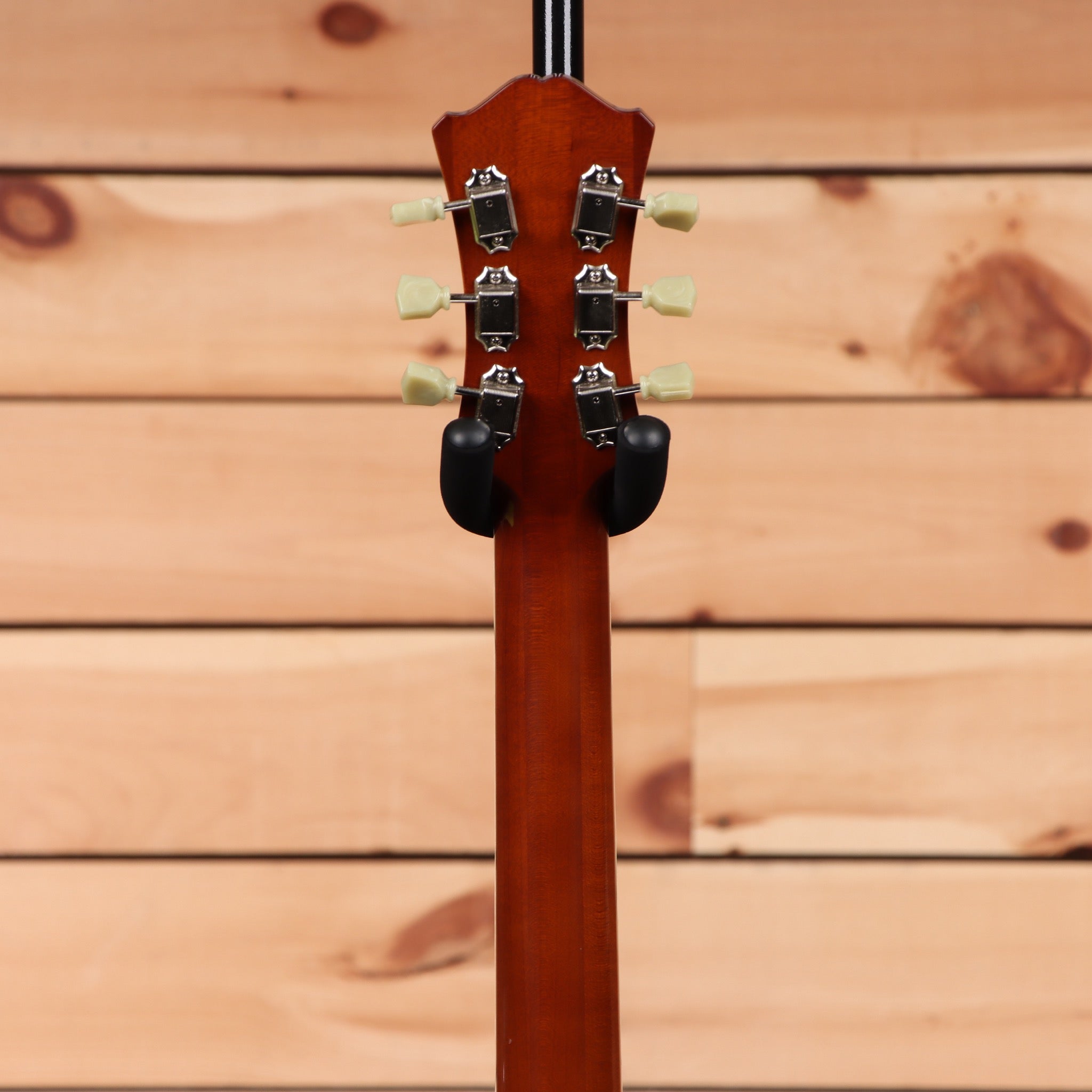 Eastman T186MX semi-hollow electric guitar goldburst finish with vintage-style tuning machines
