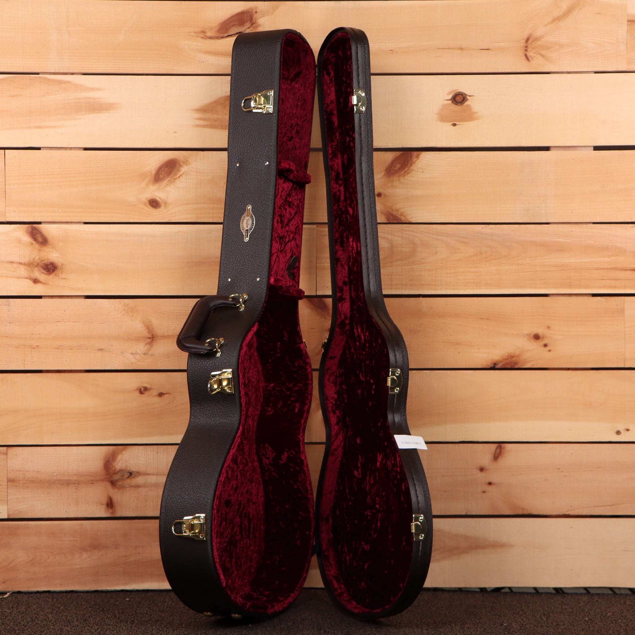 Taylor 812ce 12-fret Grand Concert acoustic guitar natural finish with burgundy velvet-lined hardcase