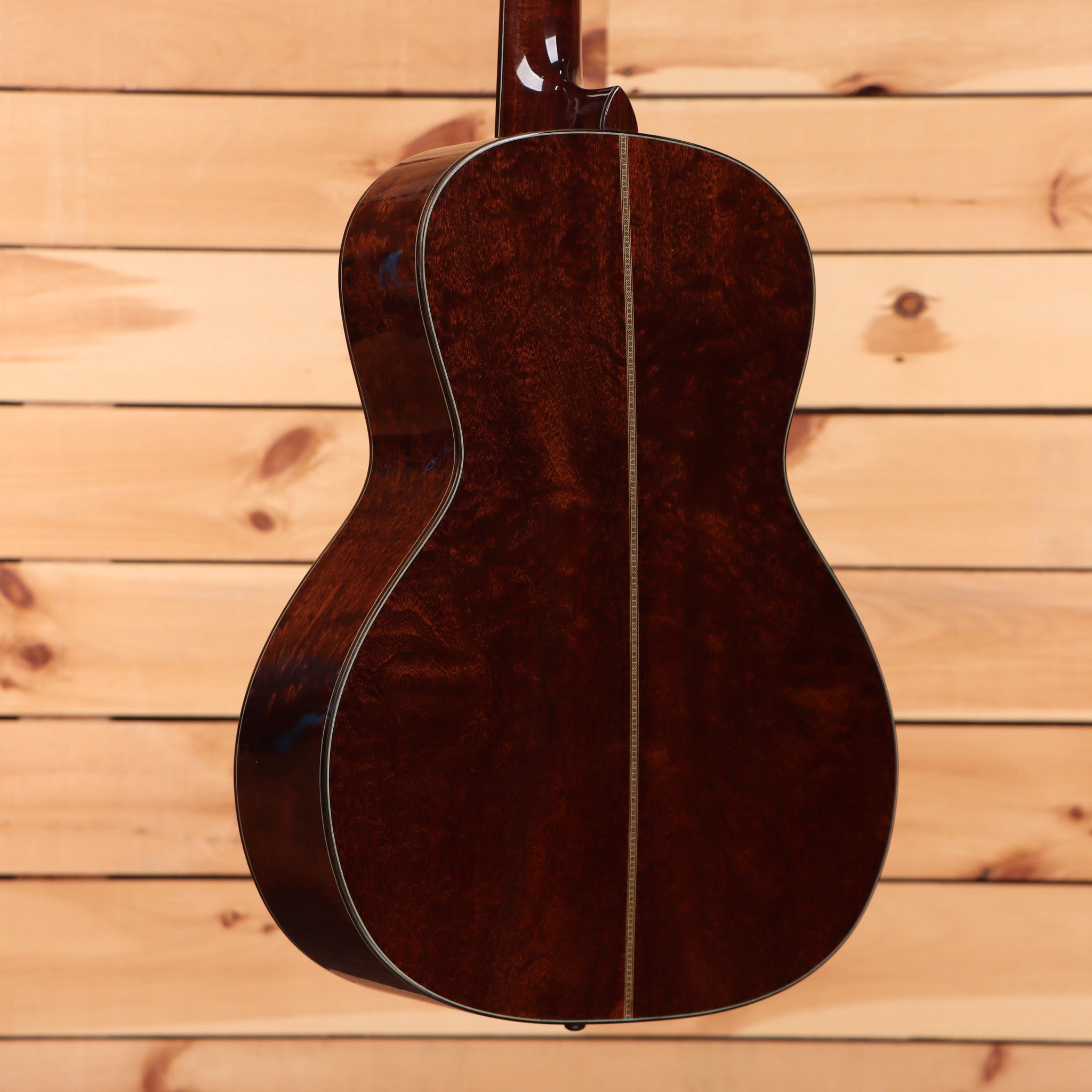 Eastman Los Ssqs natural dreadnought acoustic guitar with rosewood back and sides