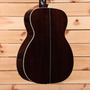 Eastman E20OM-TC dreadnought acoustic guitar natural finish with white binding and rosewood back sides