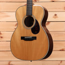 Eastman E20OM-TC natural acoustic guitar with tortoiseshell pickguard and rosewood back