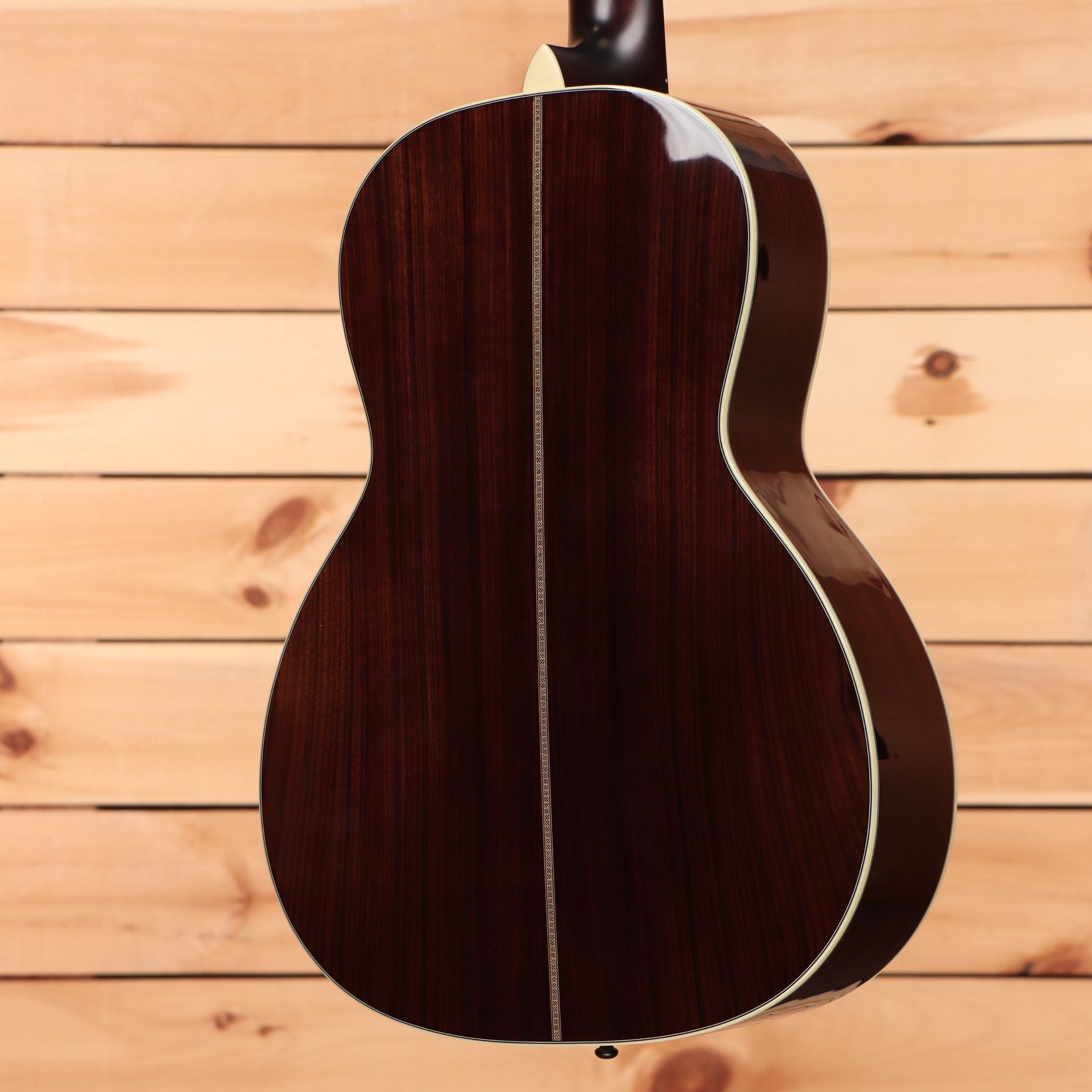 Eastman E20OO TC Thermocure acoustic guitar natural finish with white binding