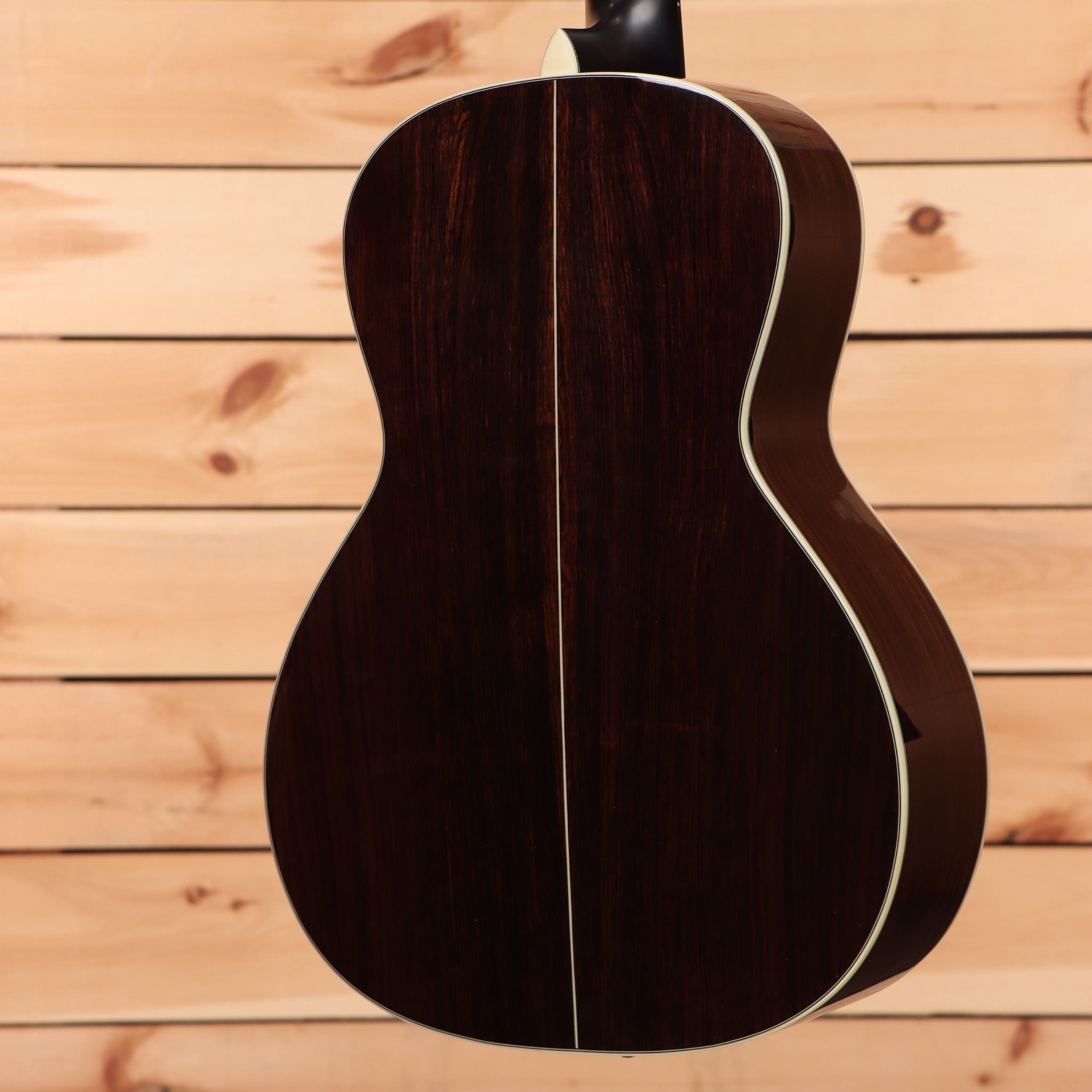 Eastman E20OO SSTC dreadnought acoustic guitar sunburst finish with white binding