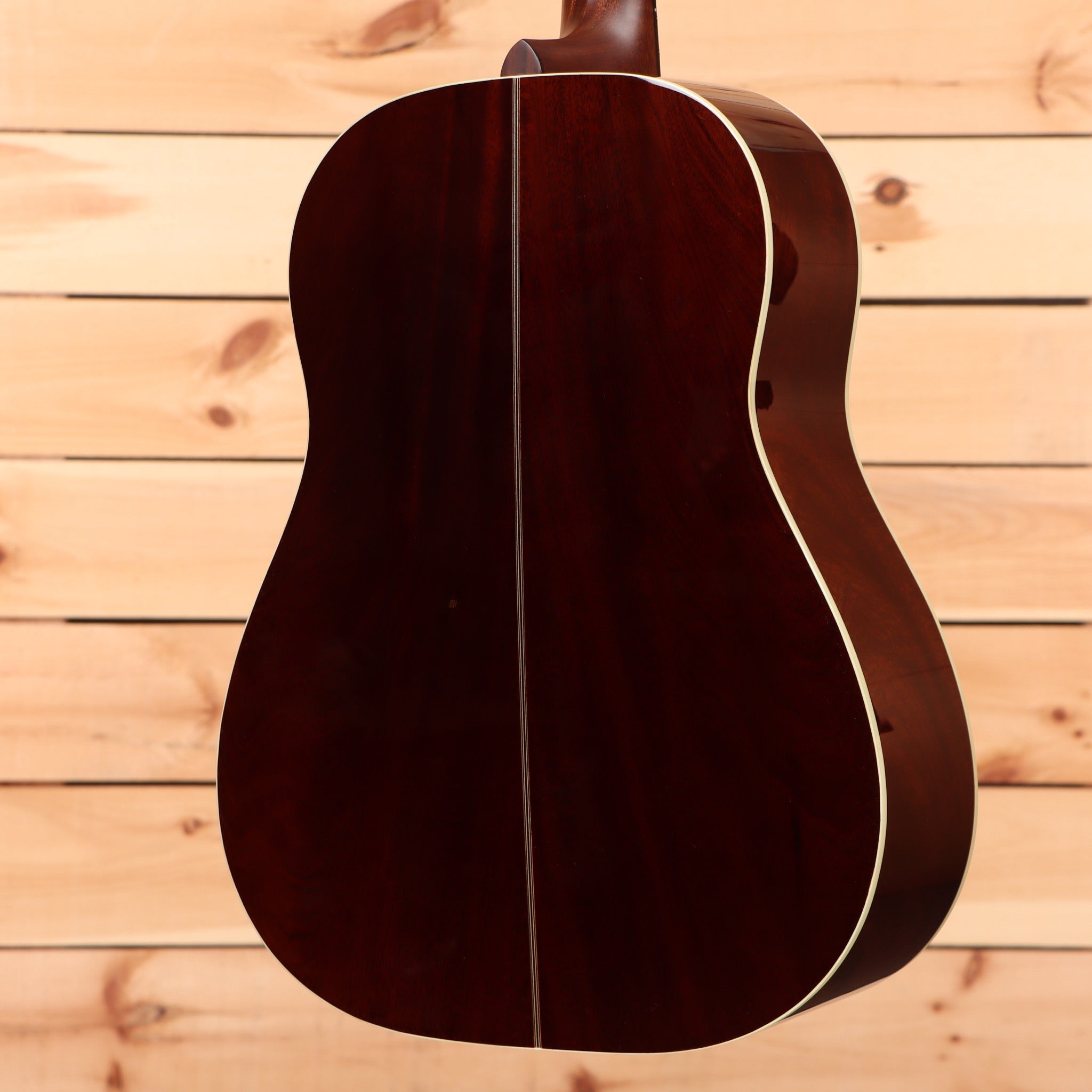 Gallagher SG50 dreadnought acoustic guitar natural finish with white binding detail