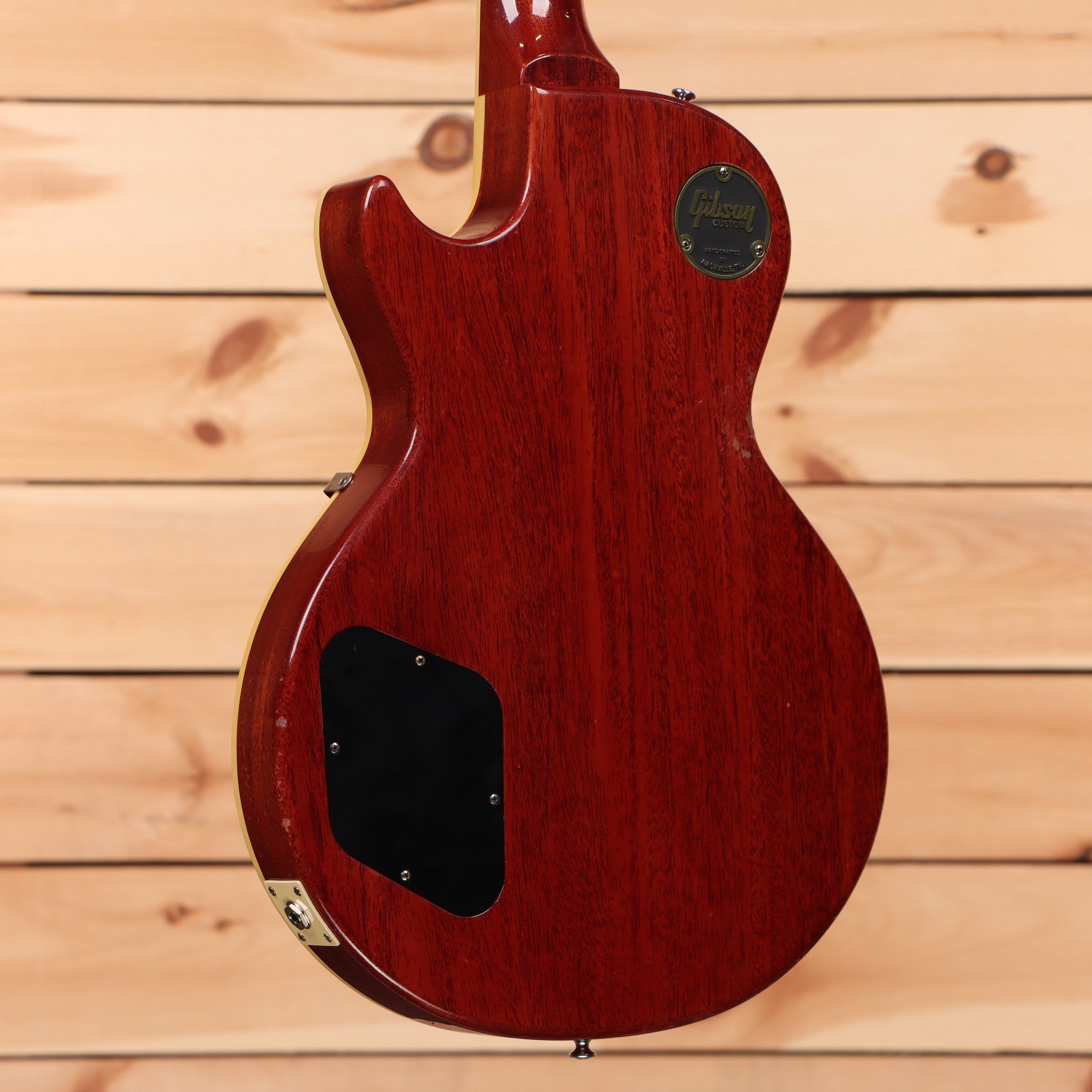 Gibson 1959 Les Paul Standard Reissue electric guitar Light Aged Cherry Tea Burst with dual humbuckers