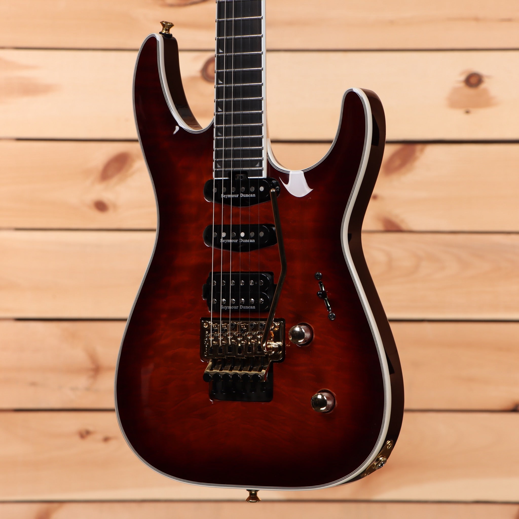 Jackson Pro Plus Series Soloist SLA3Q - Amber Tiger Eye