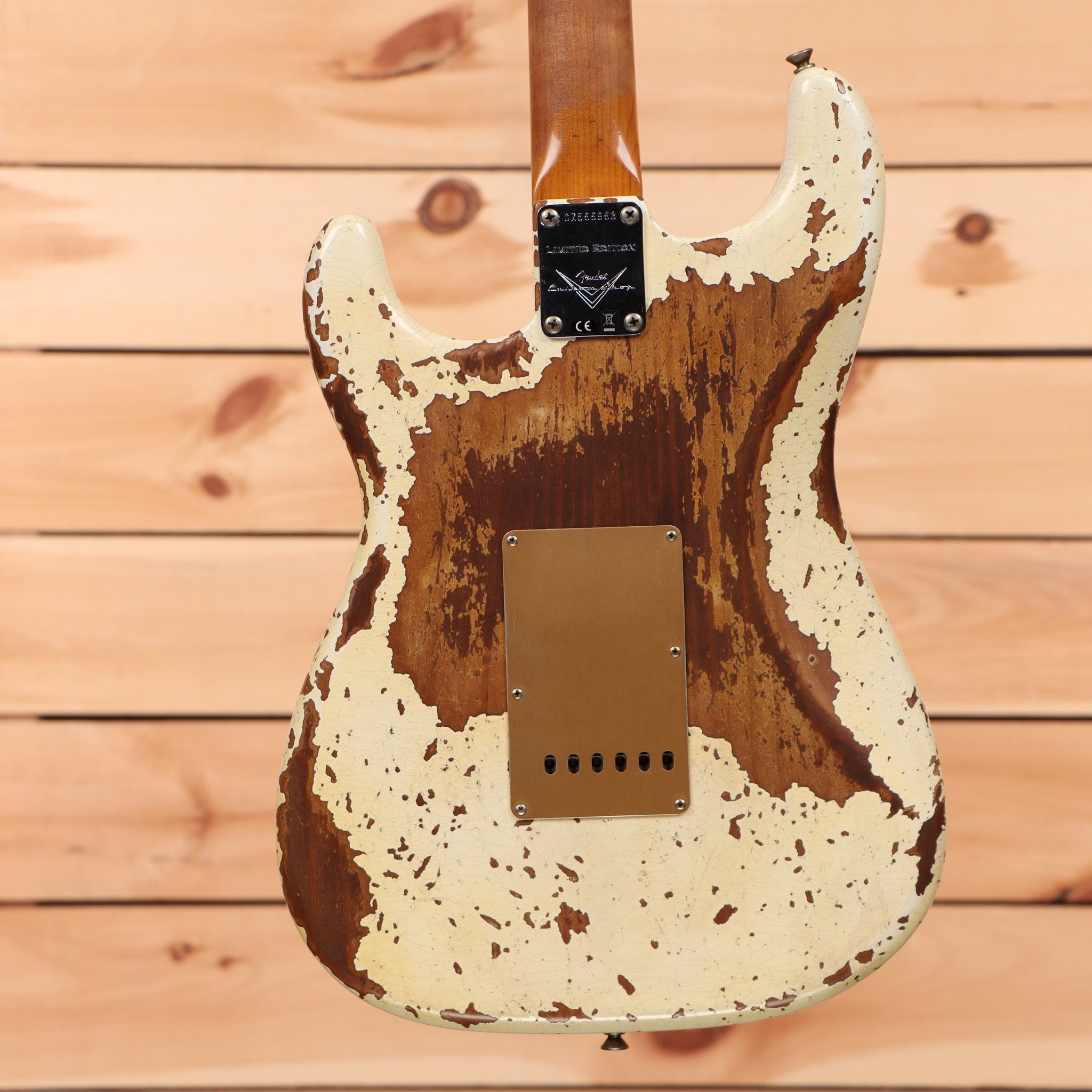 Fender Custom Shop Limited Roasted Bighead Stratocaster electric guitar super heavy relic aged Olympic White with gold anodized pickguard