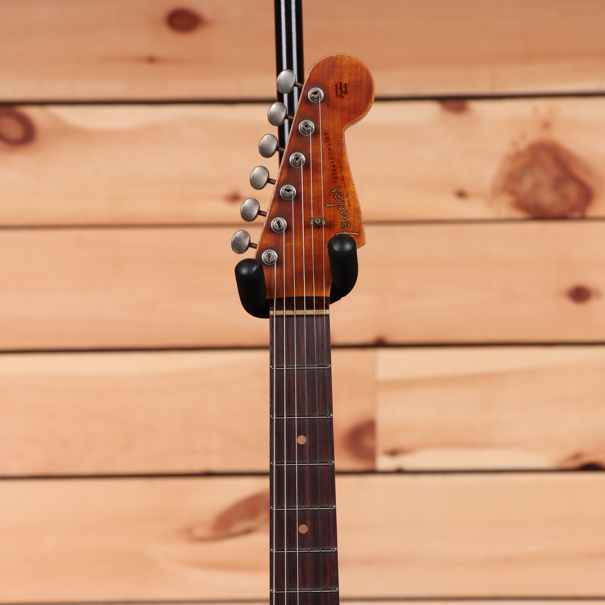Fender Custom Shop Limited Roasted 1961 Stratocaster electric guitar Super Heavy Relic 3-Color Sunburst with single-coil pickups