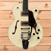 Gretsch G6659T Players Edition Broadkaster Jr. - 2-Tone Lotus Ivory/Walnut Stain